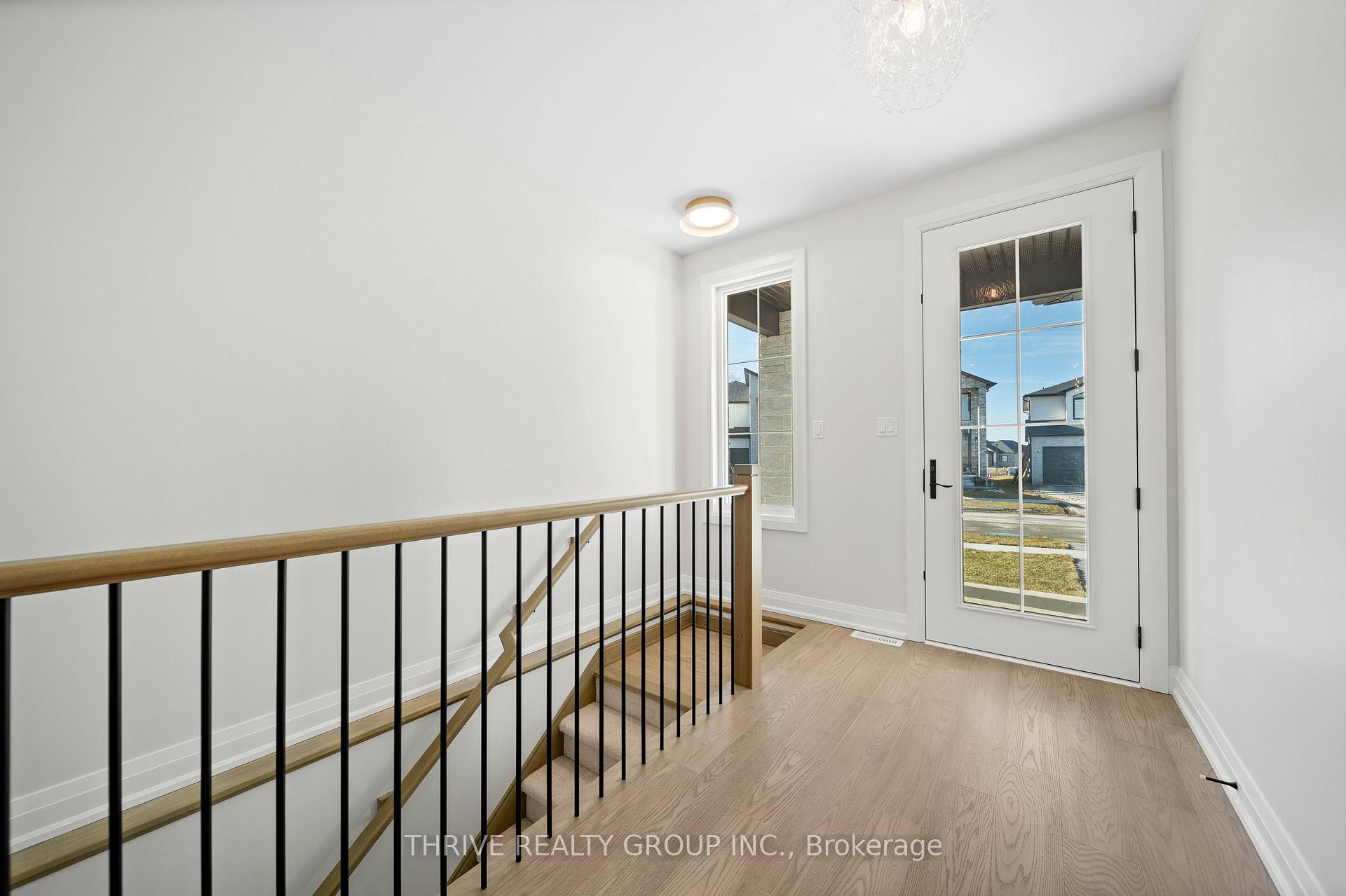 3897 Big Leaf Trail, London South — photo 4 of 5