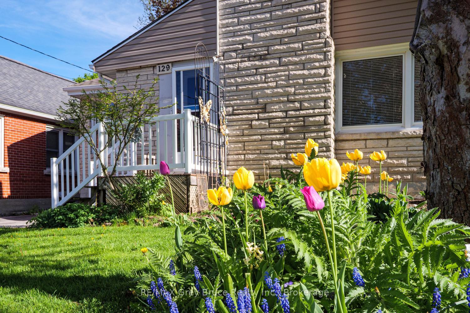 129 W 3rd A Street W, Owen Sound — photo 3 of 5