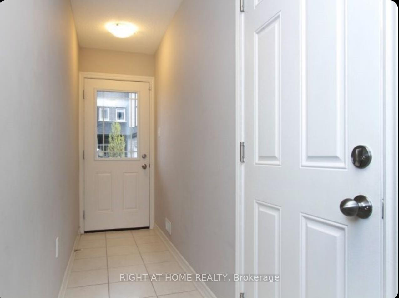 12 Poplar Drive 27, Cambridge — photo 3 of 5