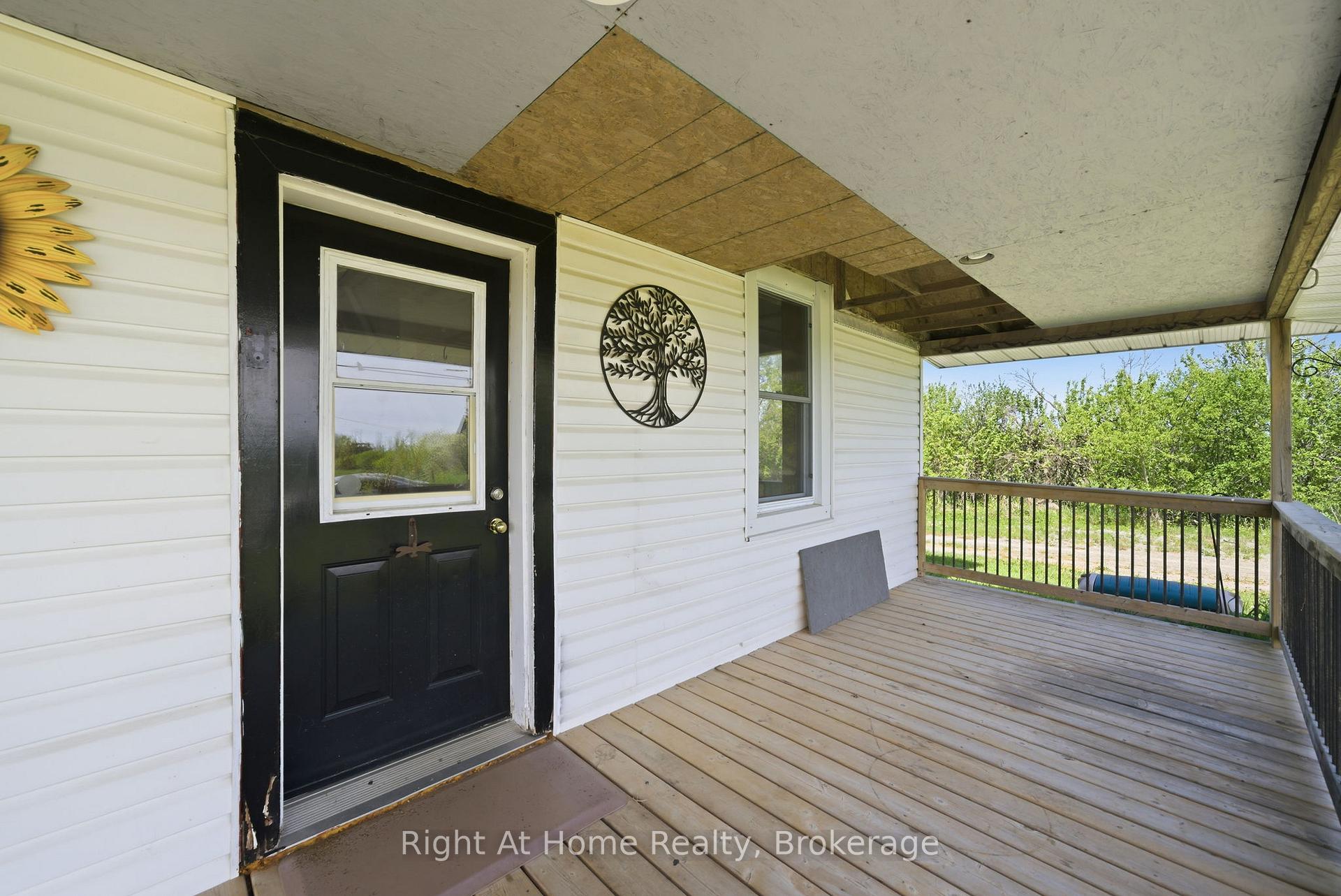 660 County Rd 19 Road, Prince Edward County — photo 5 of 5