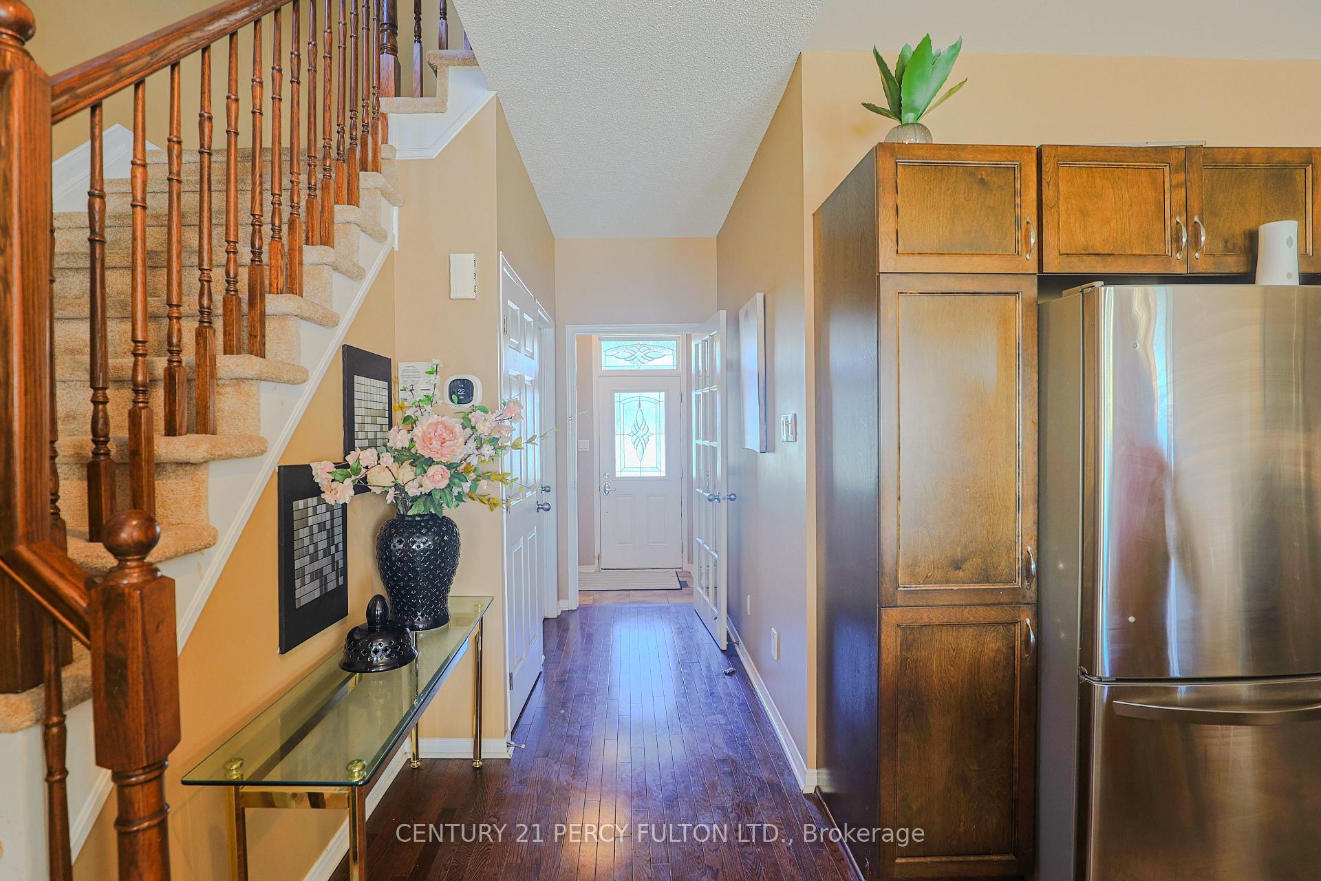 116 Dahlia Street, Clarence-Rockland — photo 2 of 5