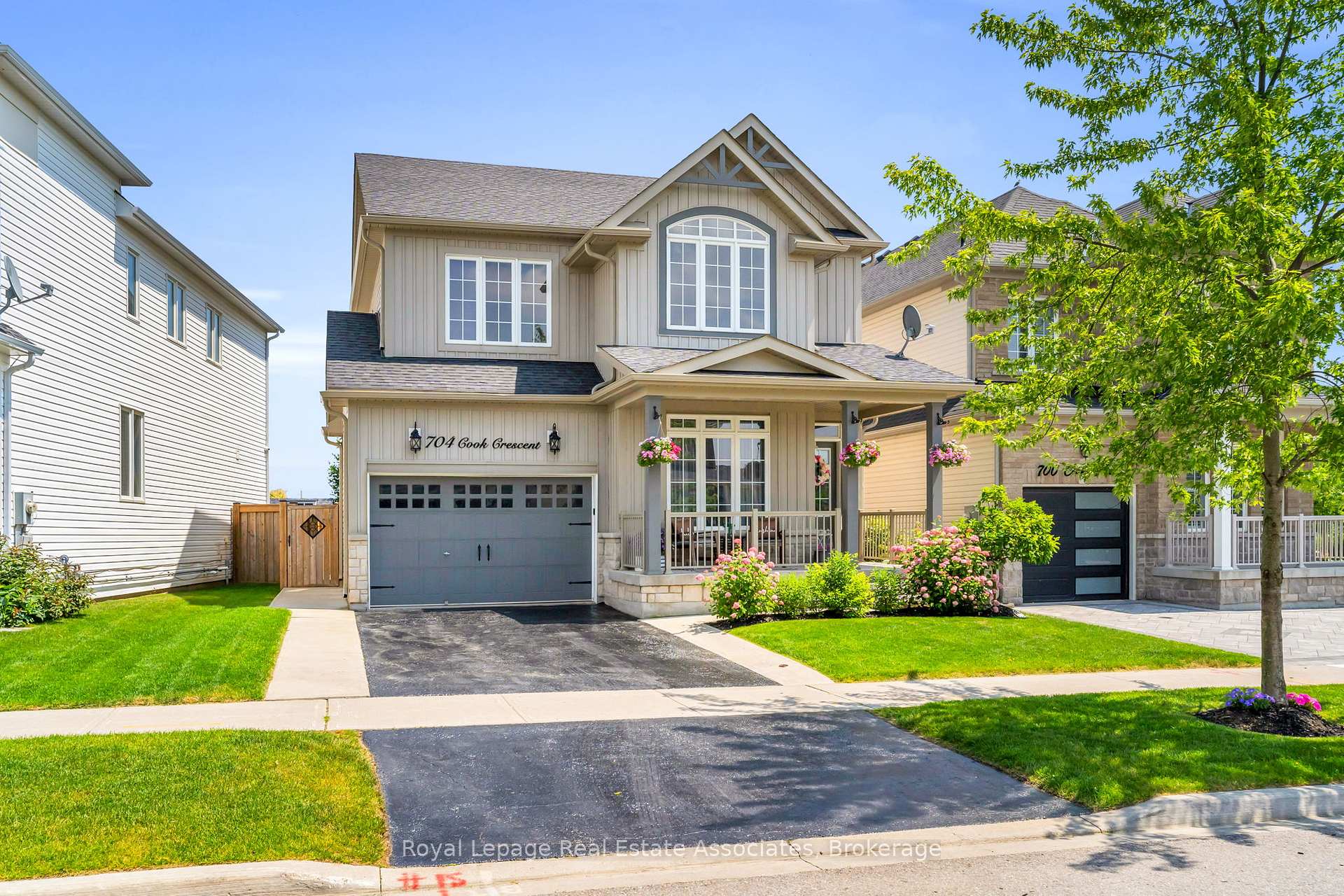 704 Cook Crescent, Shelburne, ON L9V 3V6 — Shelburne, Ontario