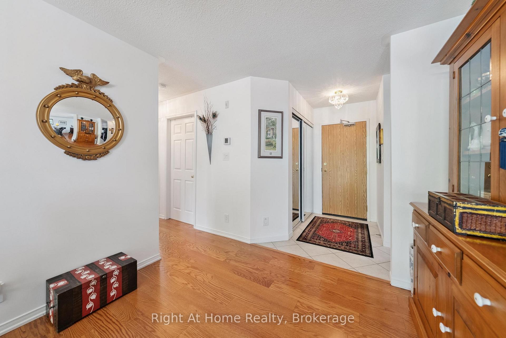 1099 Clonsilla Avenue 122B, Peterborough — photo 5 of 5
