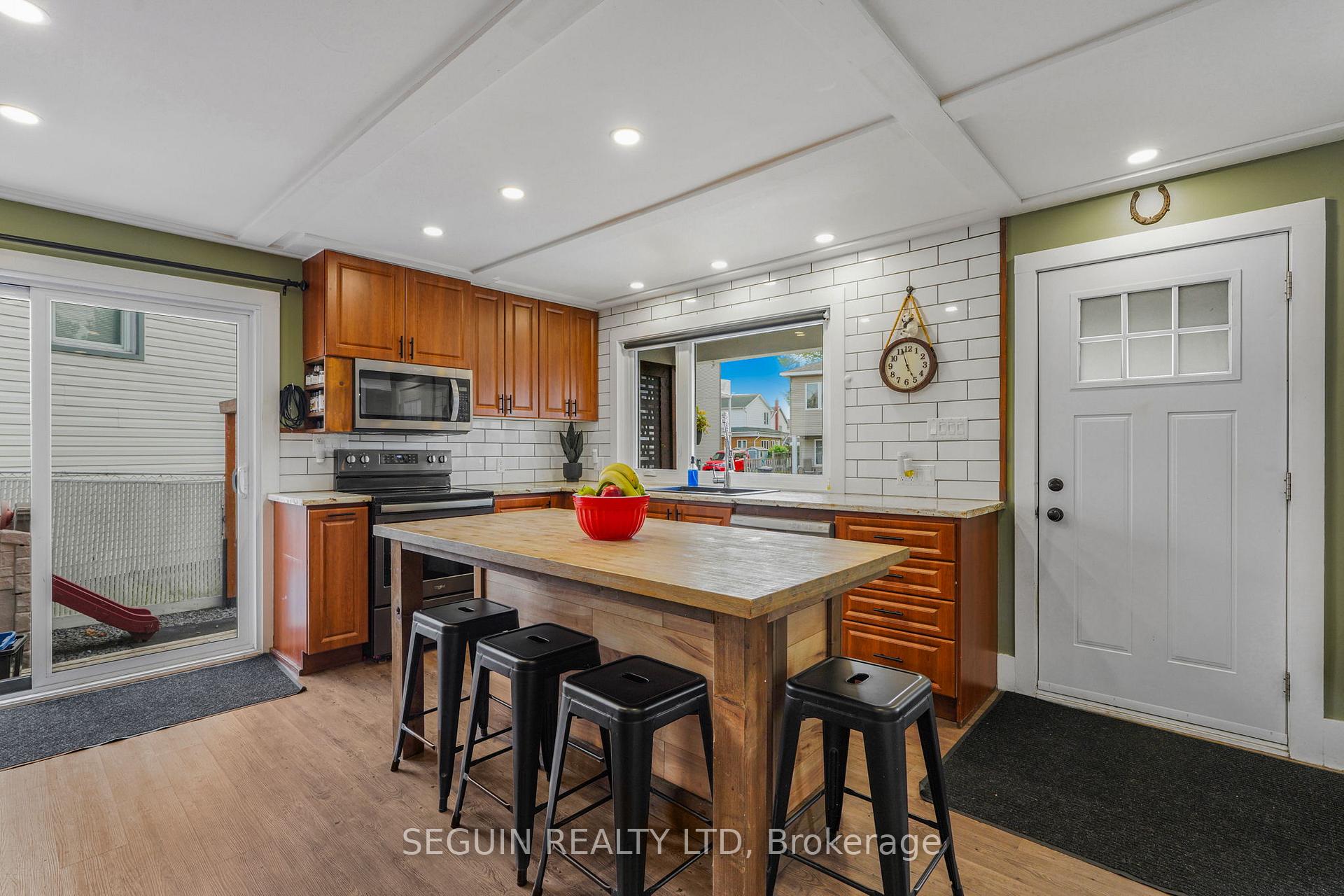 281 Hampden Street, Hawkesbury — photo 4 of 5