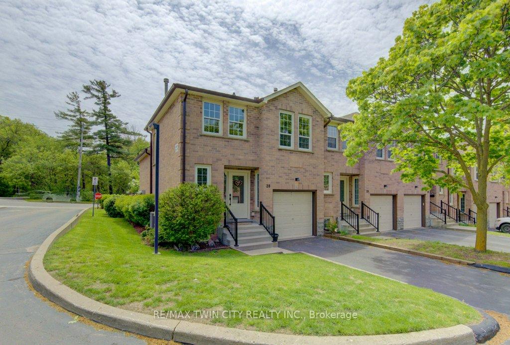 375 Holiday Inn Drive 28, Cambridge, ON N3C 3P6 — Cambridge, Ontario