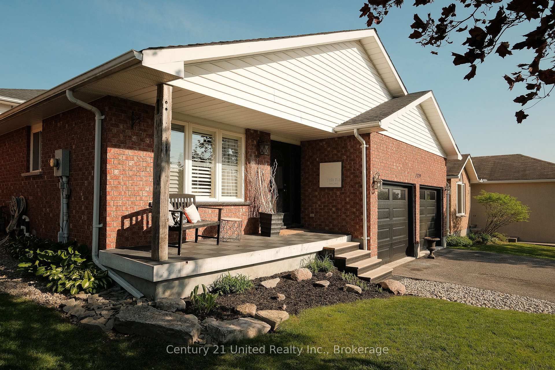 2229 Lorraine Drive, Peterborough — photo 2 of 5