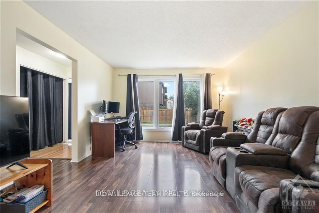 2111 MONTREAL Road 119, Beacon Hill North - South and Area — photo 5 of 5