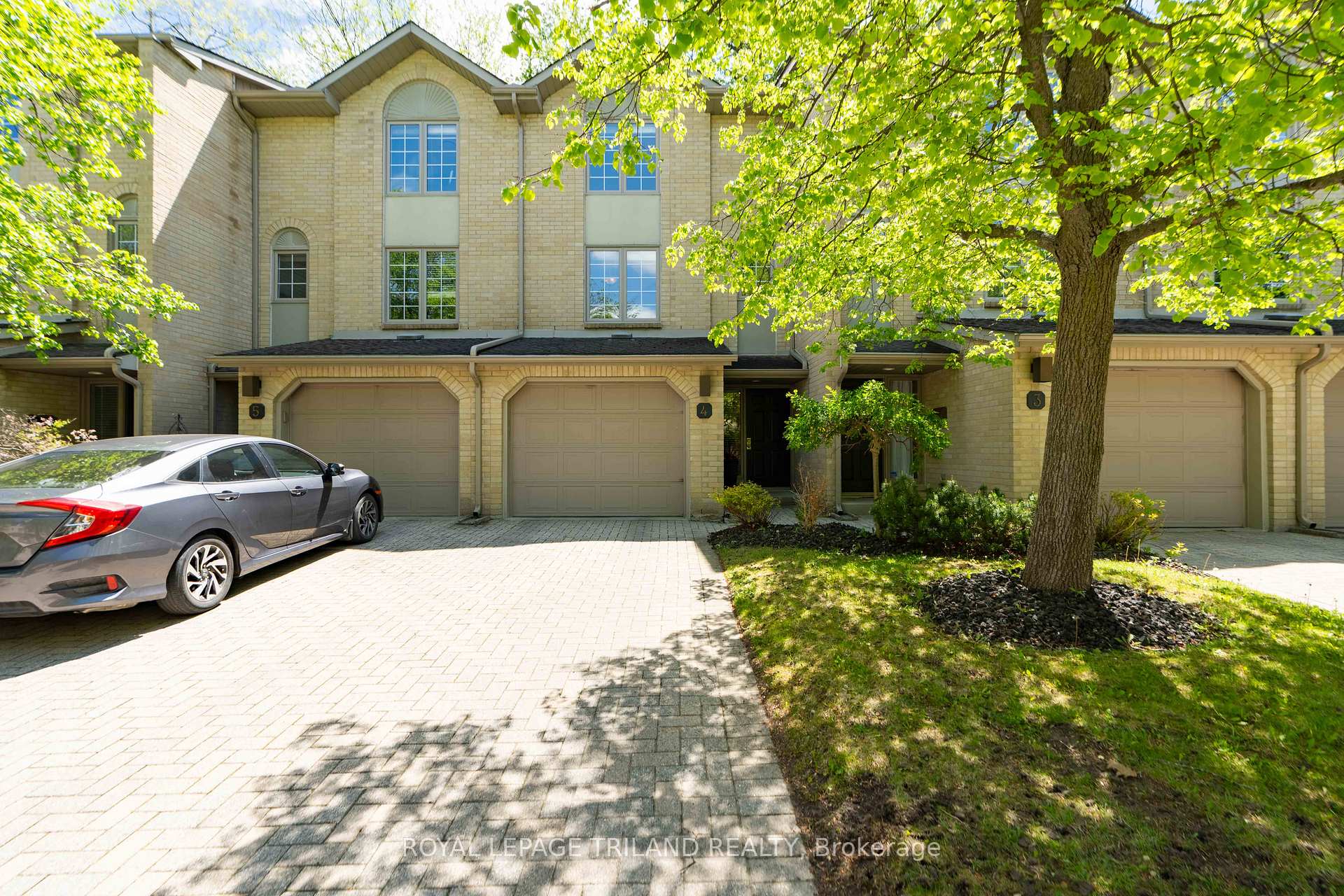 1399 Commissioners Road W 4, London South, ON N6K 4G9 — London South, Ontario