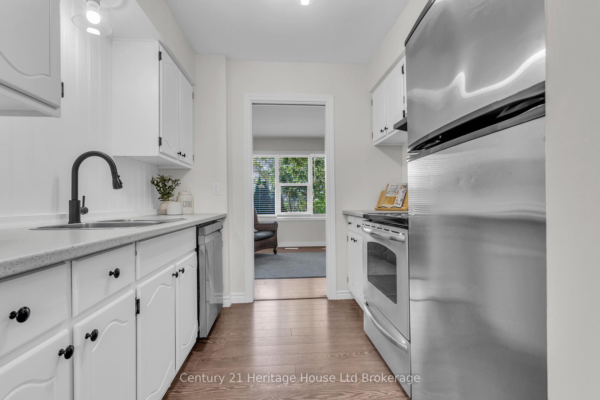 144 Concession Street E 1, Tillsonburg — photo 3 of 5