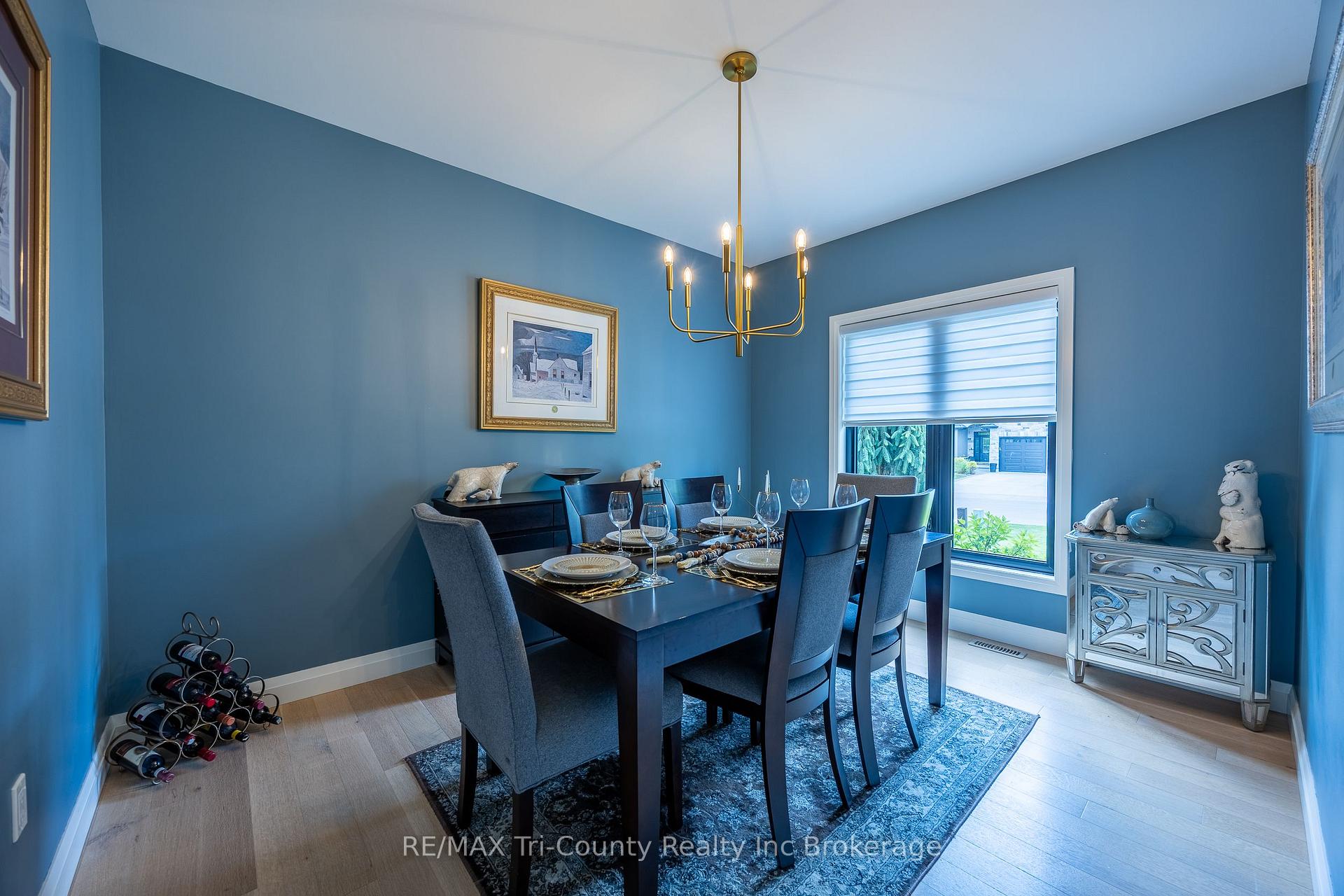 18 Belmont Avenue, Tillsonburg — photo 4 of 5
