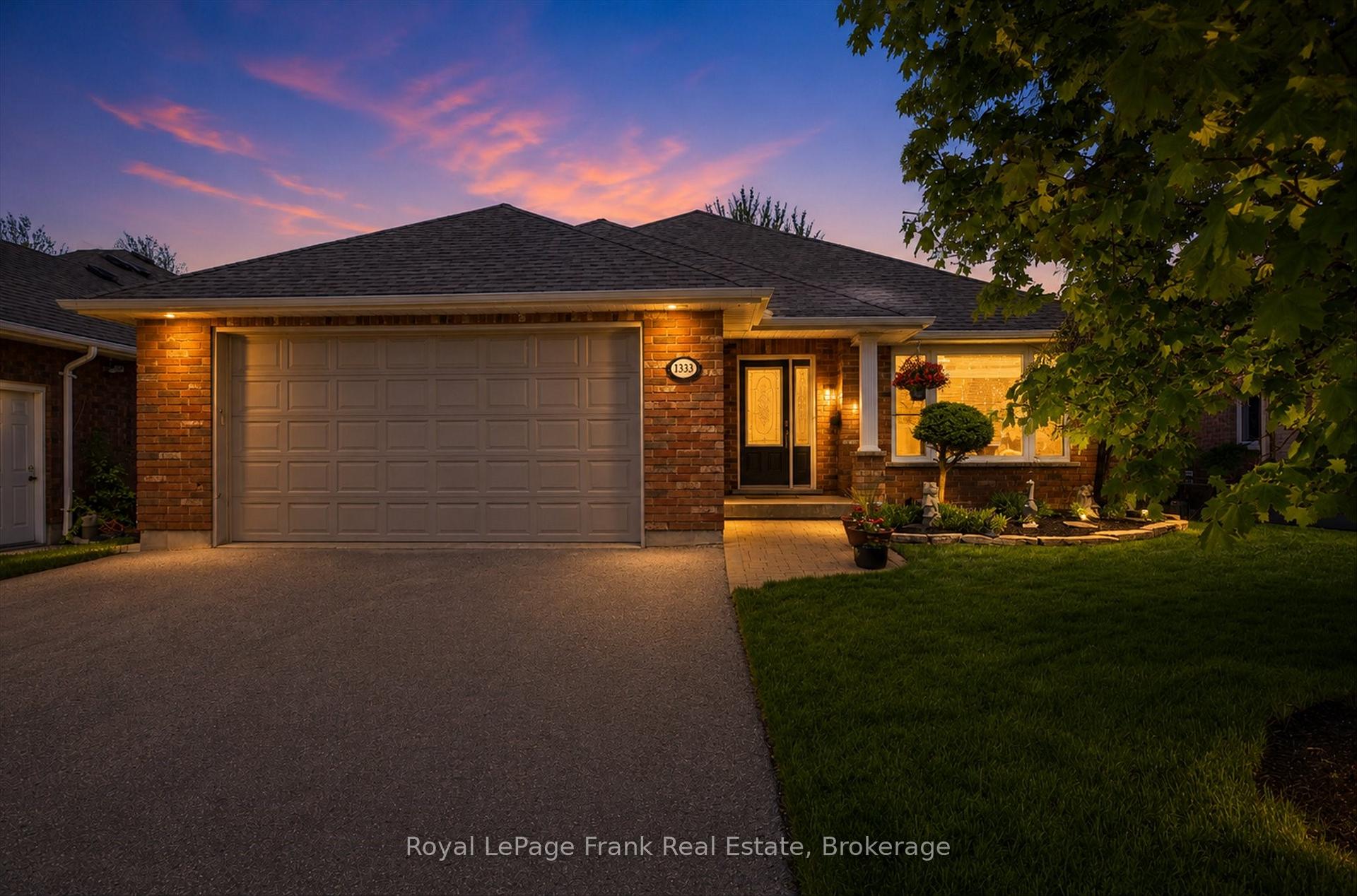 1333 Ireland Drive, Peterborough — photo 2 of 5