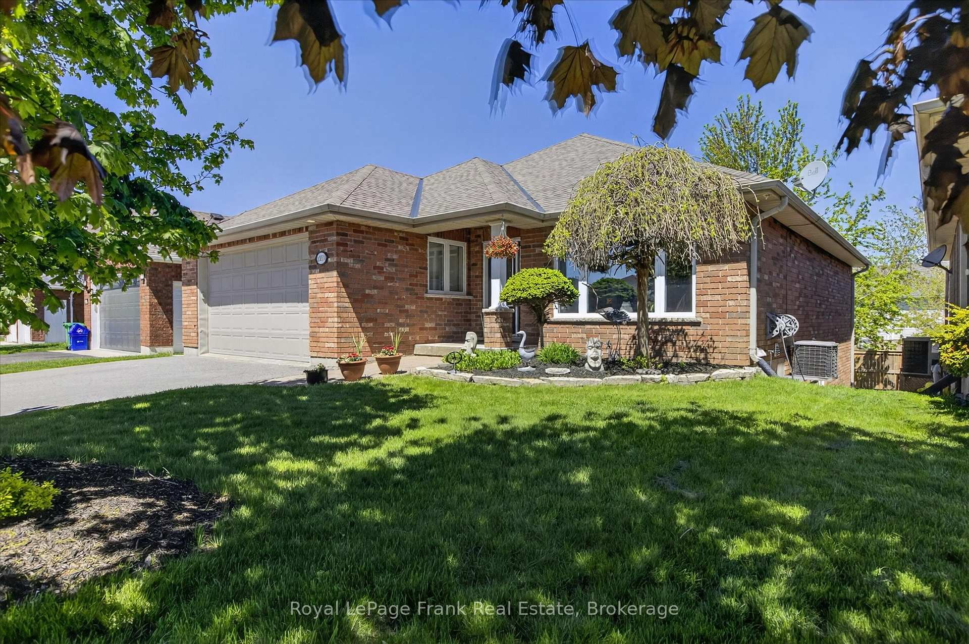 1333 Ireland Drive, Peterborough — photo 3 of 5