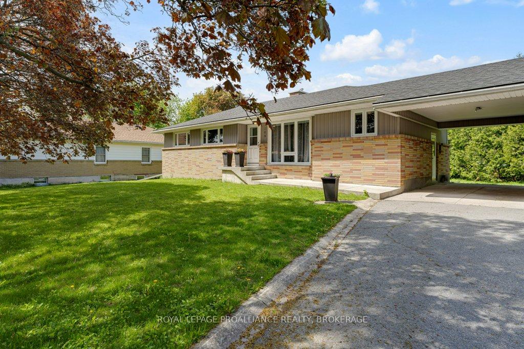 168 Avenue Road, Kingston — photo 2 of 5