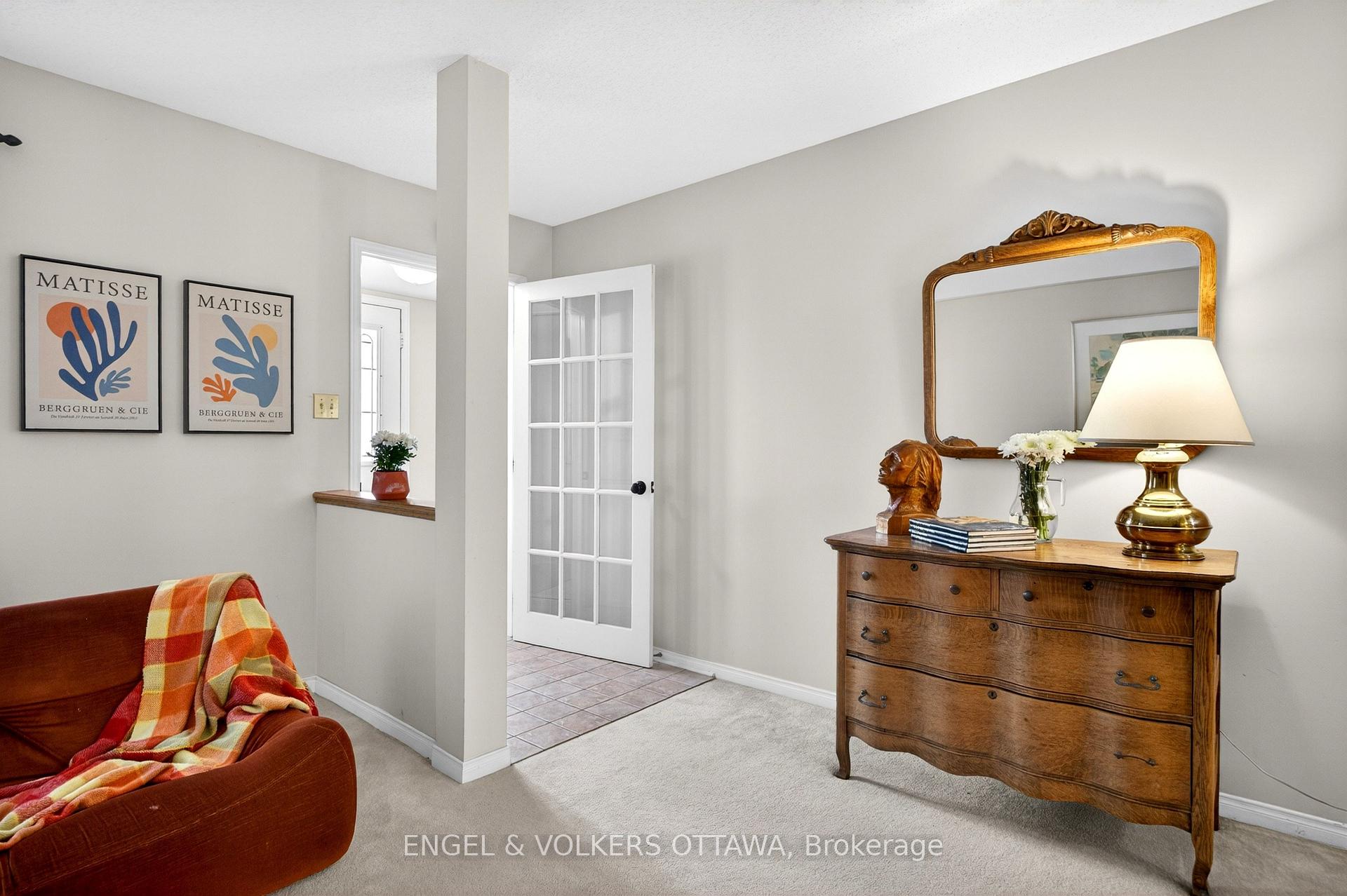 36 Brigadier Private, Lower Town - Sandy Hill — photo 4 of 5