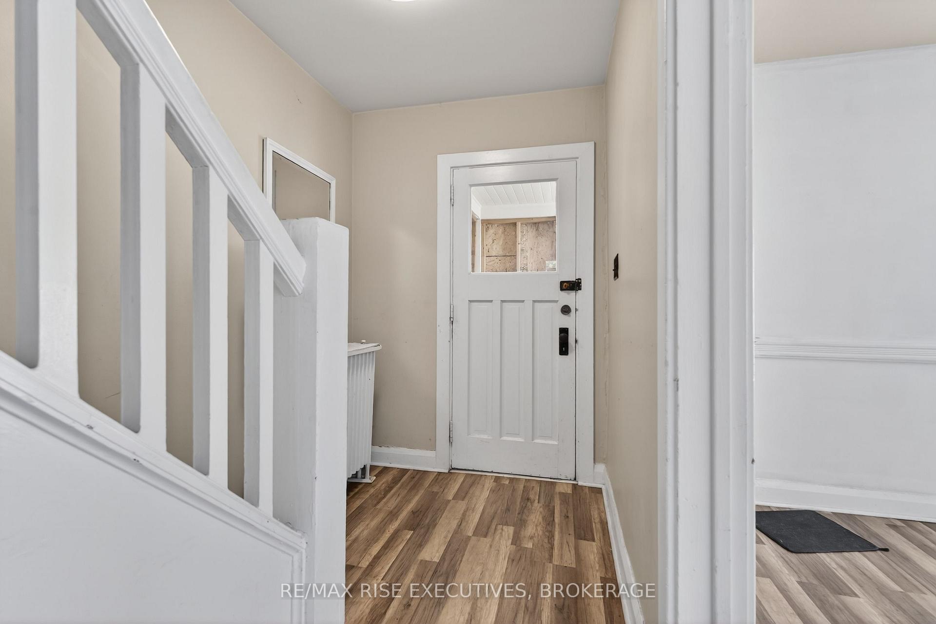 363 Alfred Street, Kingston — photo 4 of 5