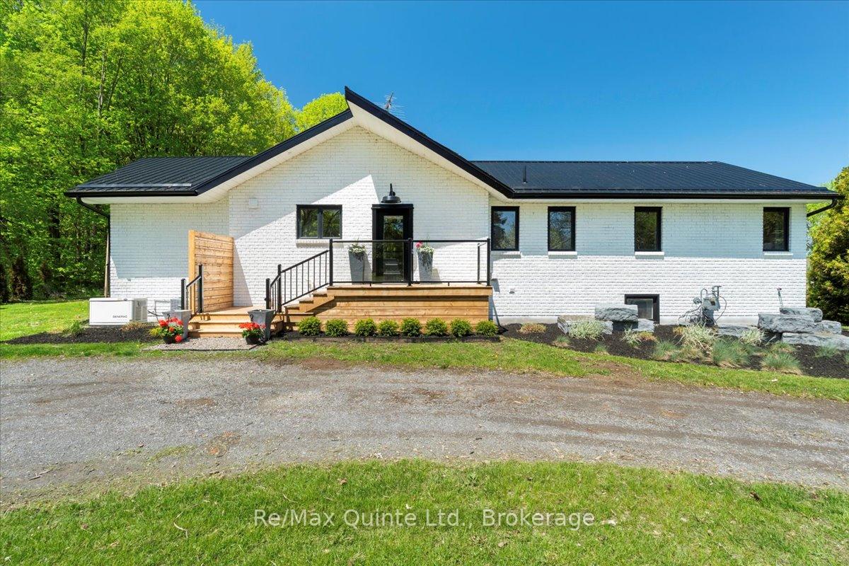 1406 County Road 12 N/A, Prince Edward County — photo 2 of 5
