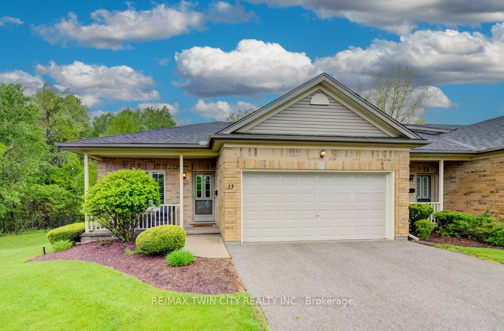 545 Laurelwood Drive 13, Waterloo — photo 2 of 5
