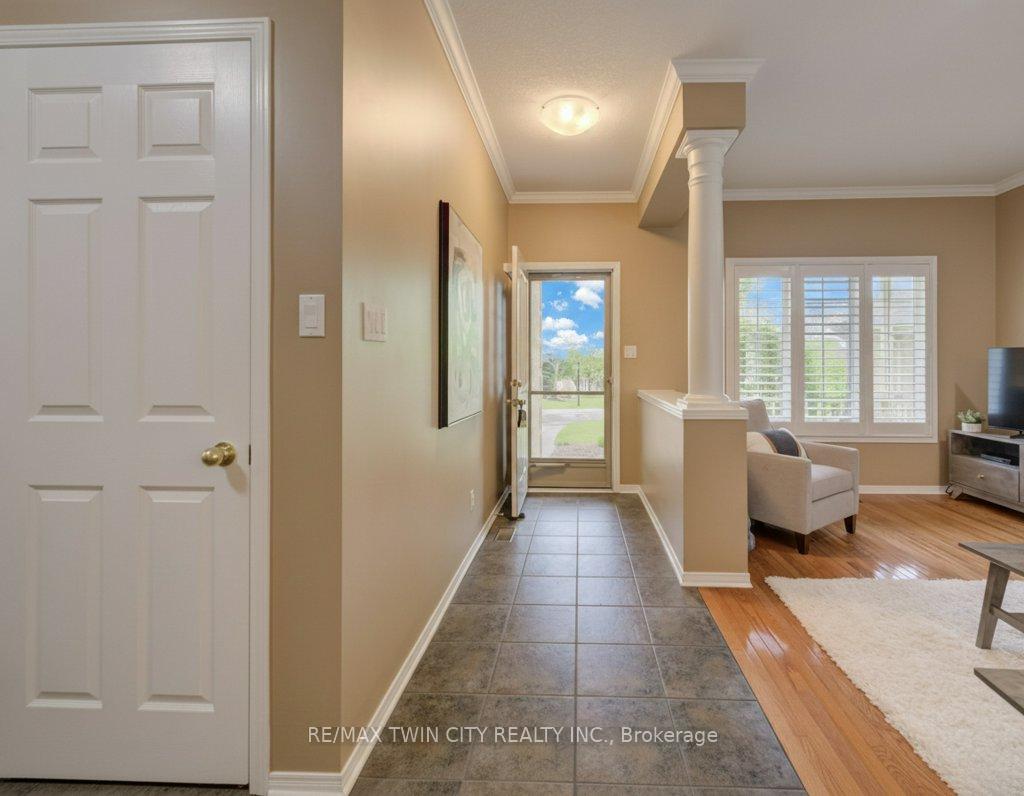 545 Laurelwood Drive 13, Waterloo — photo 5 of 5