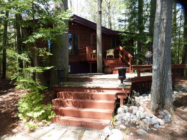 1008 Constance Road, Dysart et al — photo 3 of 5