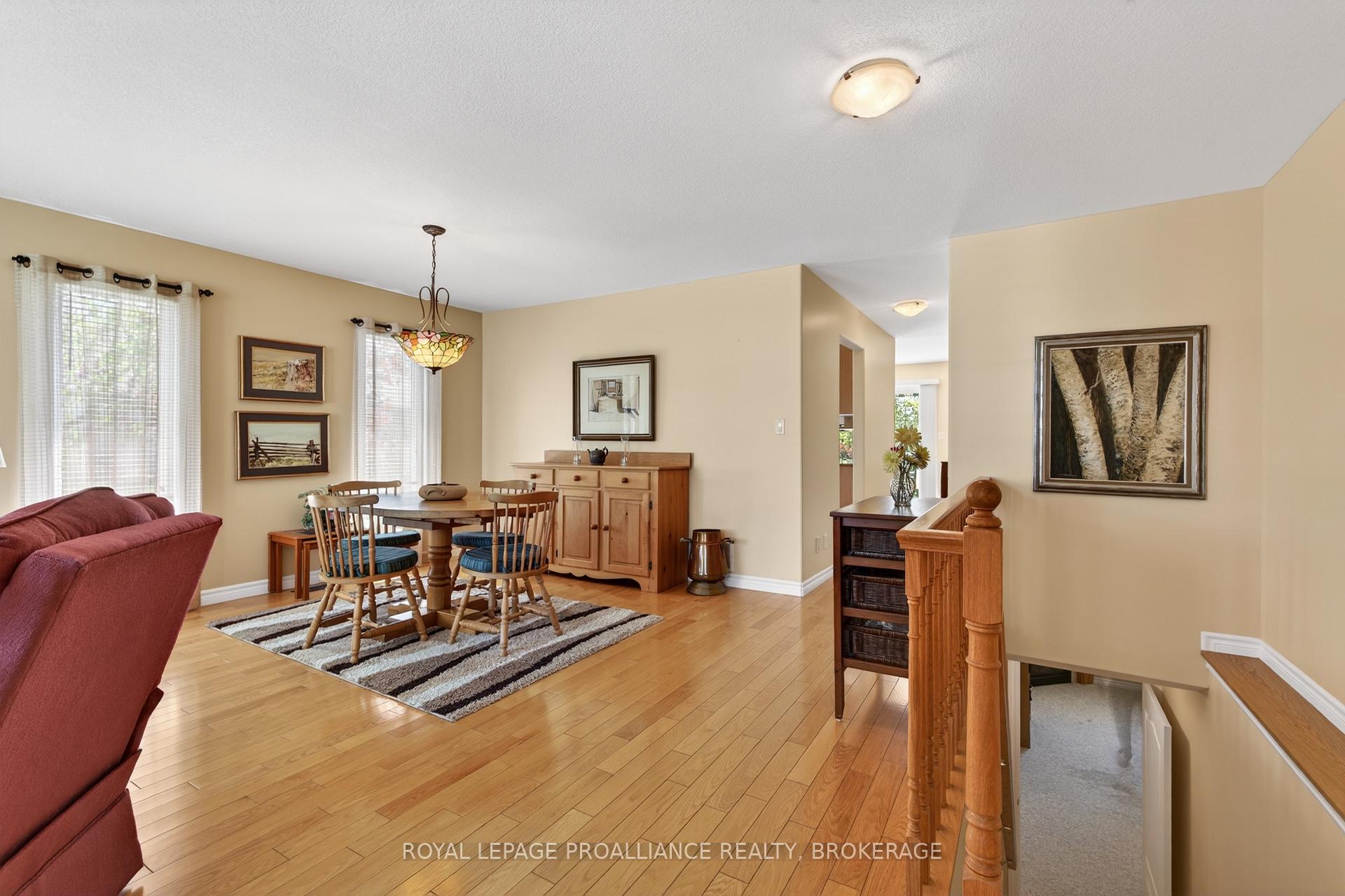 30 Ellesmeer Avenue, Kingston — photo 4 of 5