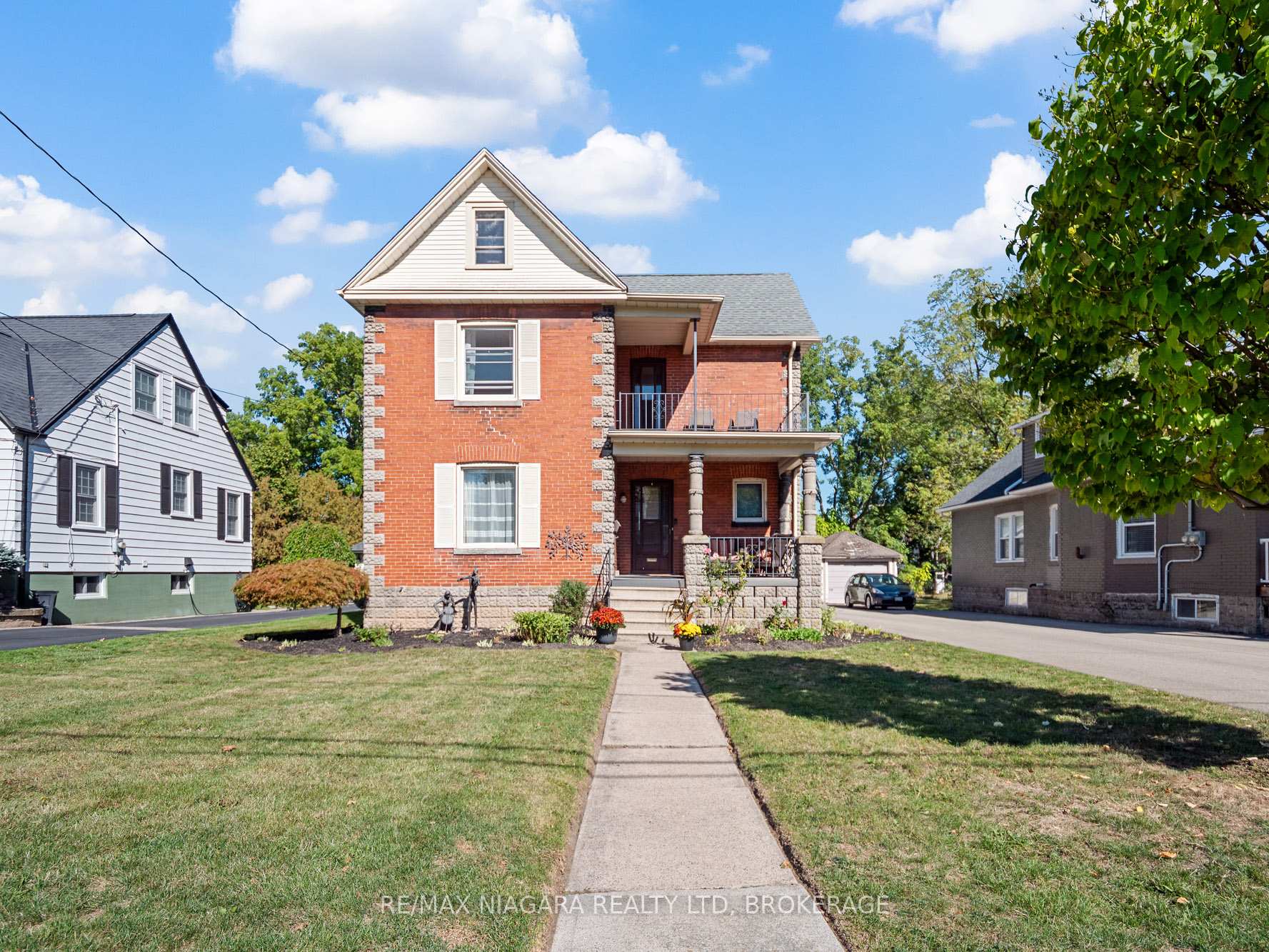 18 Emerick Avenue, Fort Erie — photo 2 of 5