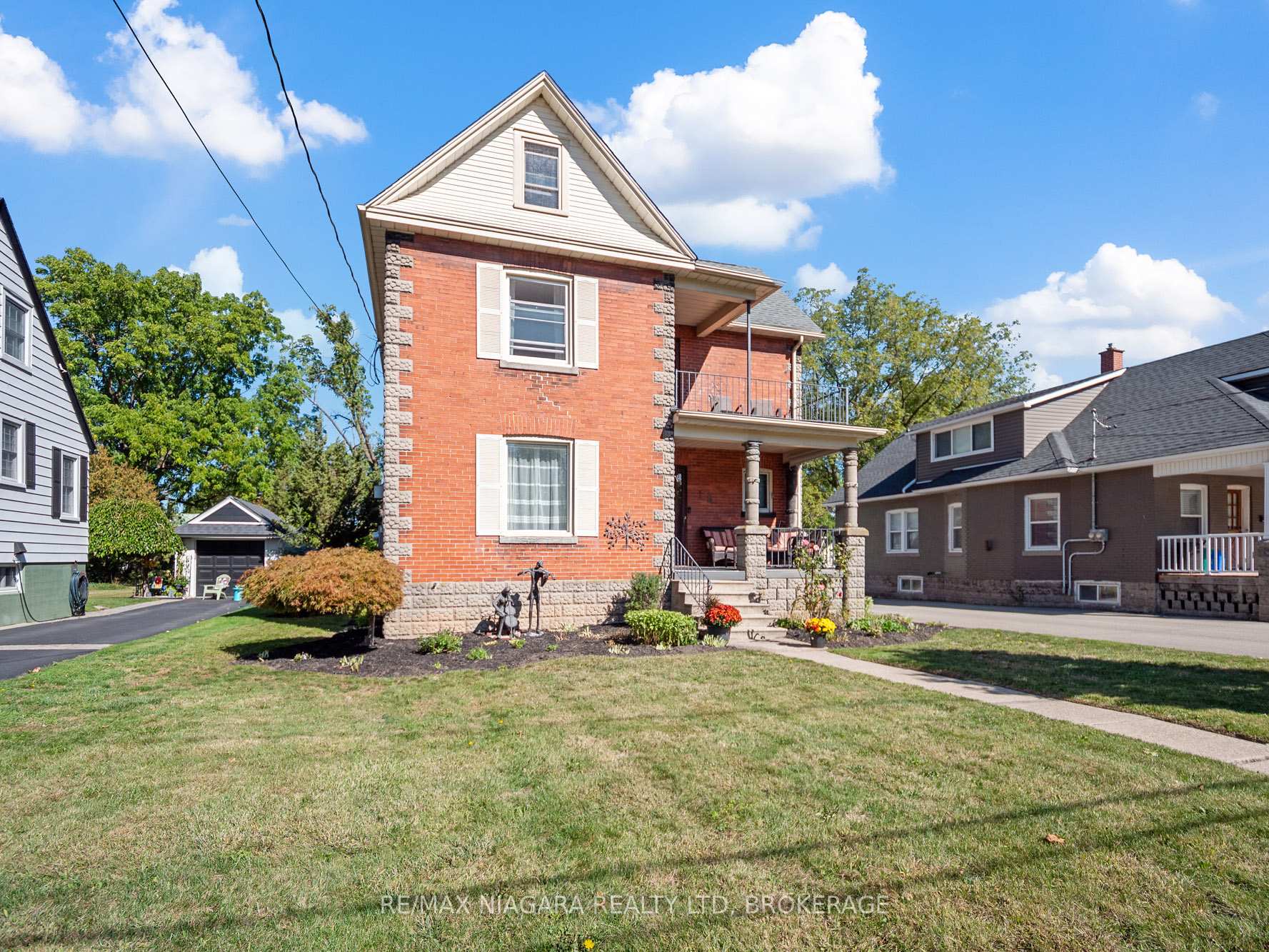 18 Emerick Avenue, Fort Erie — photo 3 of 5