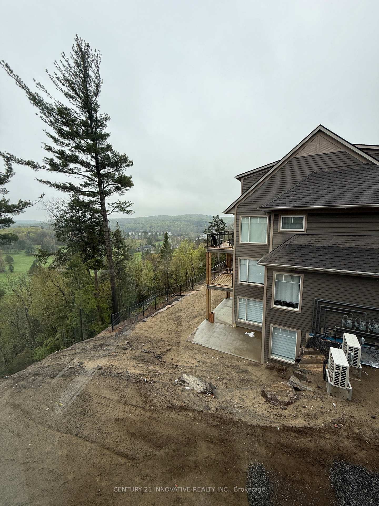 3 Tree Tops Lane 101, Huntsville, ON P1H 1A9 — Huntsville, Ontario