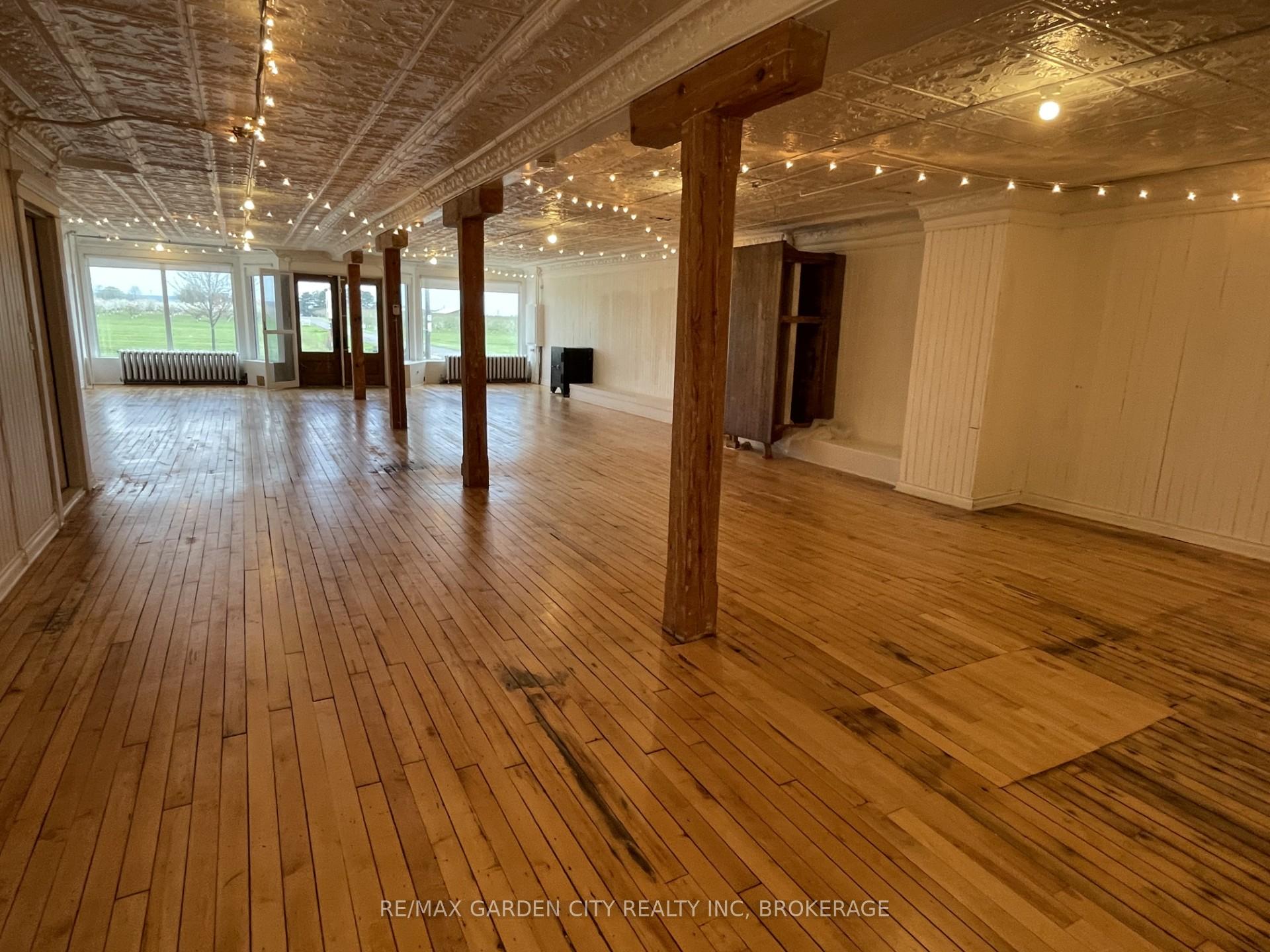 4227 VICTORIA Avenue, Lincoln — photo 5 of 5