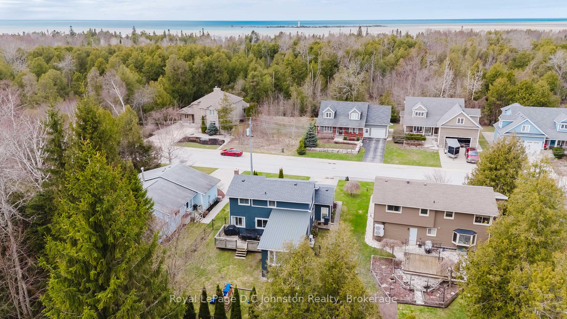 310 Albert Street S, Saugeen Shores — photo 5 of 5