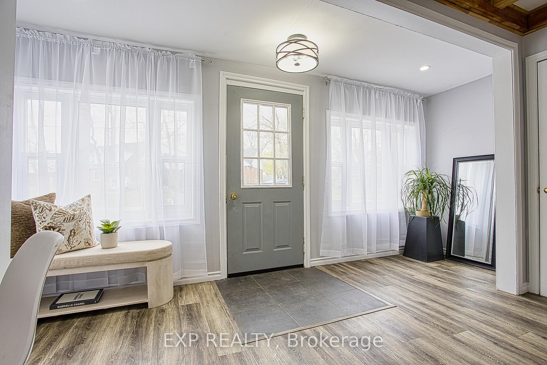 68 Riverside Drive, Welland — photo 4 of 5