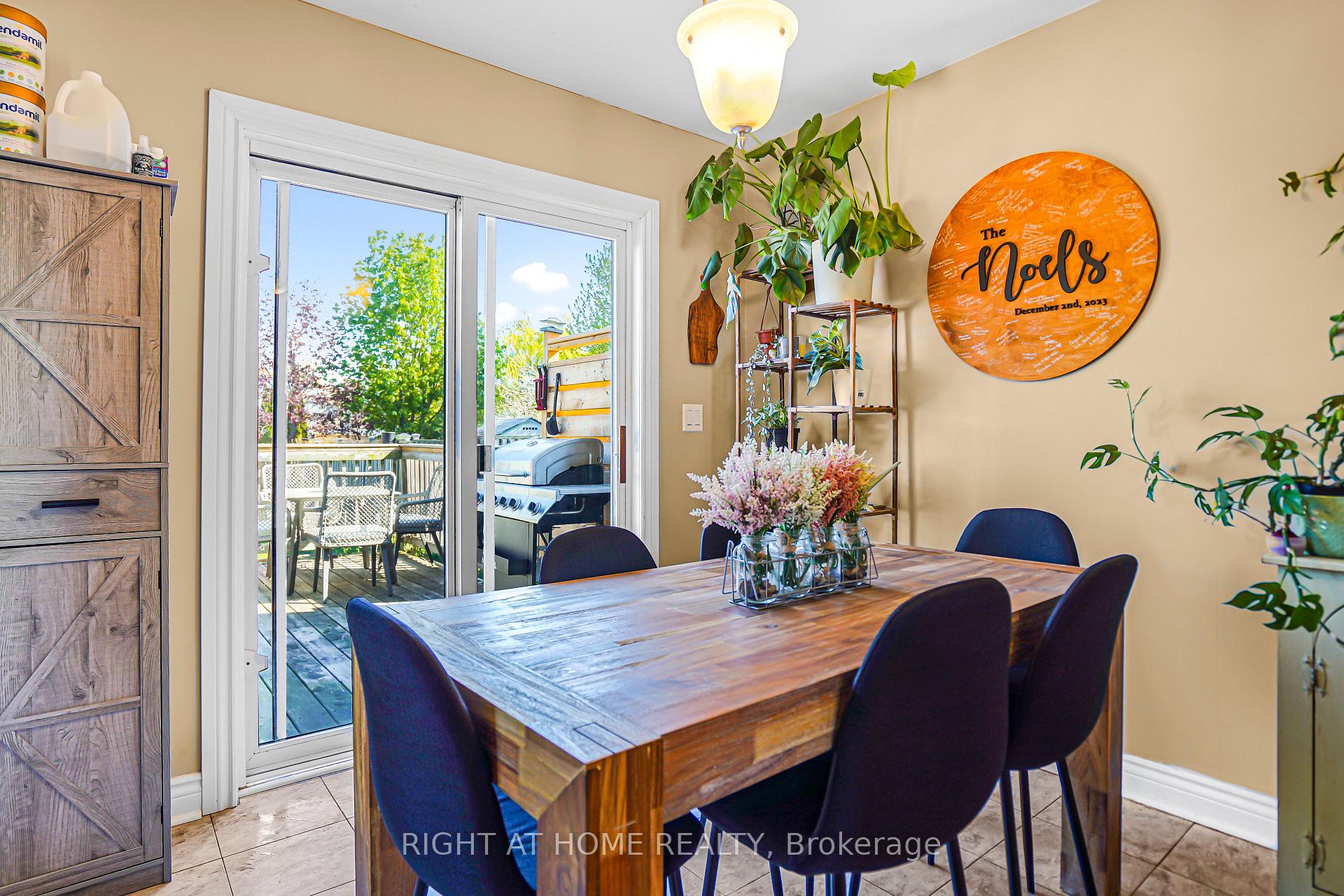 224 Hilltop Drive, North Dumfries — photo 4 of 5