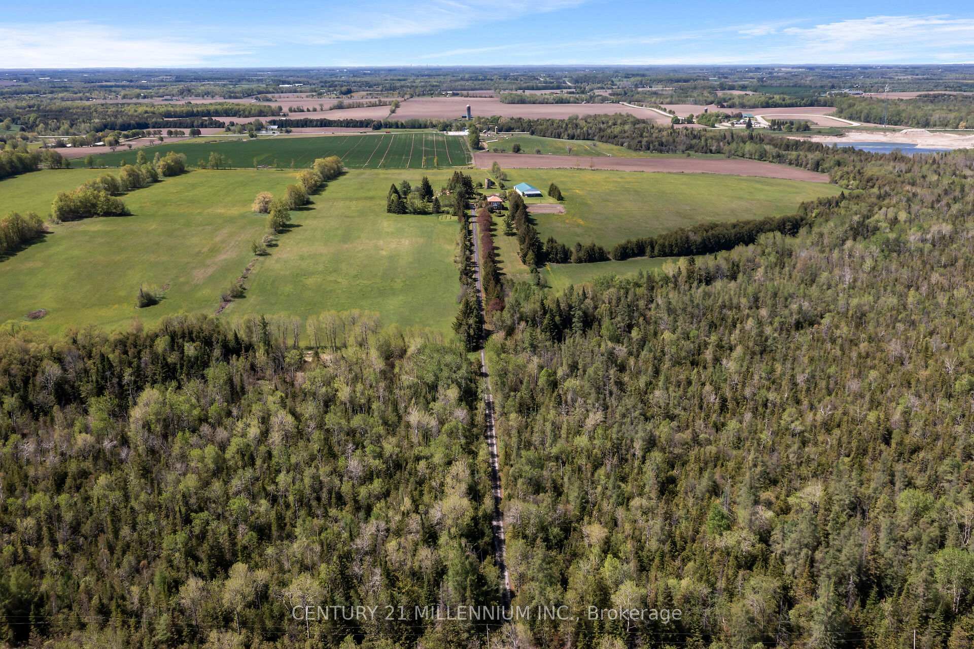 5868 First Line, Erin — photo 2 of 5