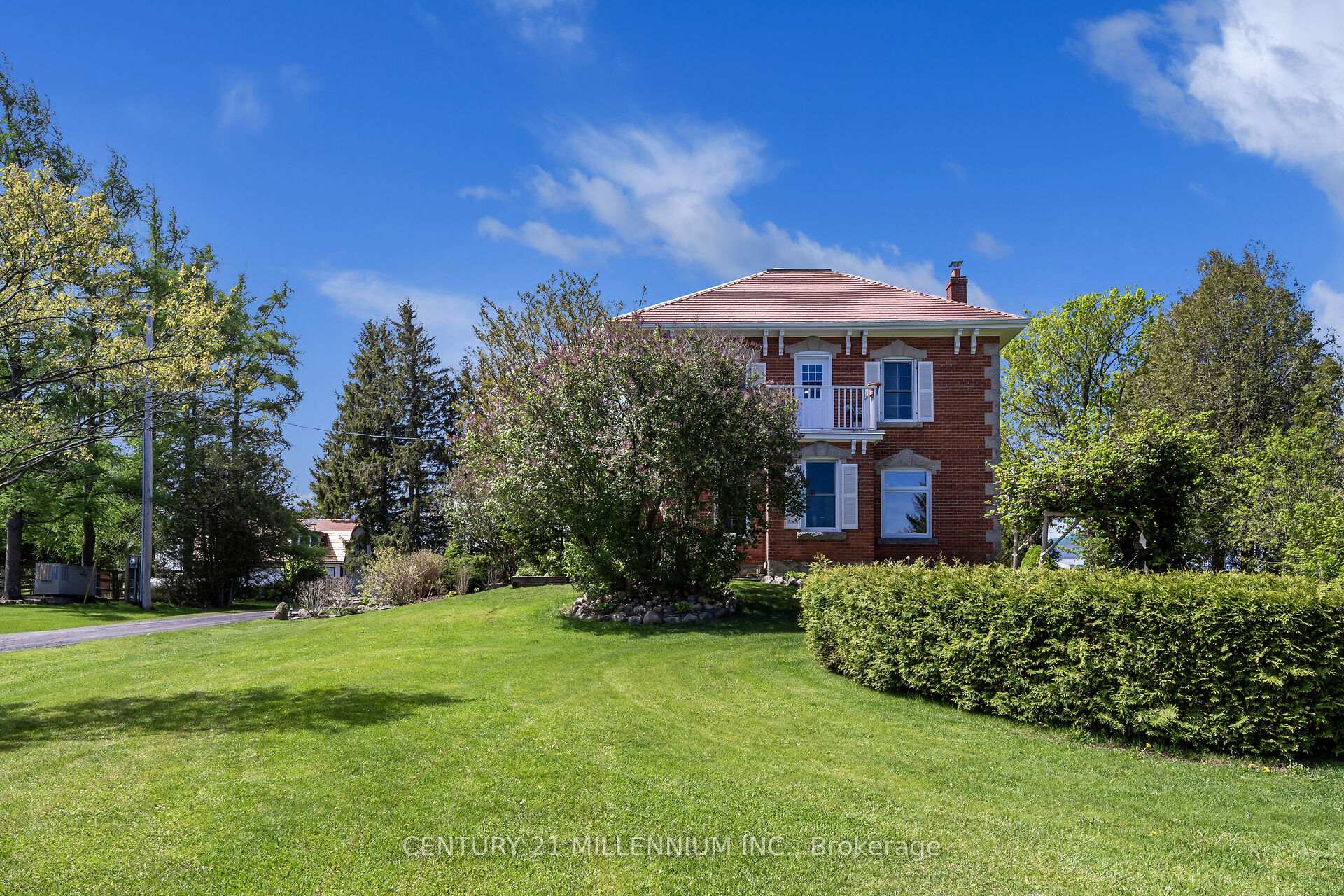 5868 First Line, Erin — photo 4 of 5