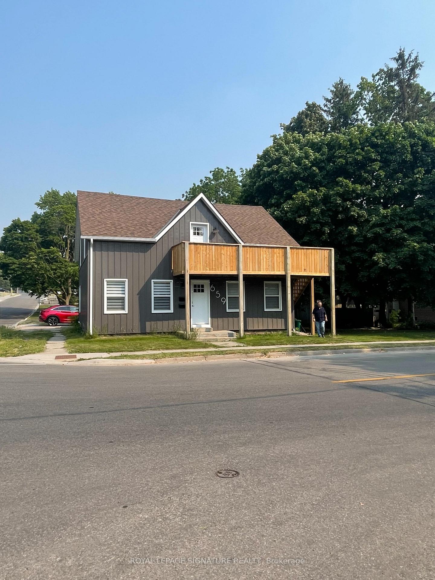 659 Dolph St Street N Upper, Cambridge, ON N3H 2B5 — Cambridge, Ontario