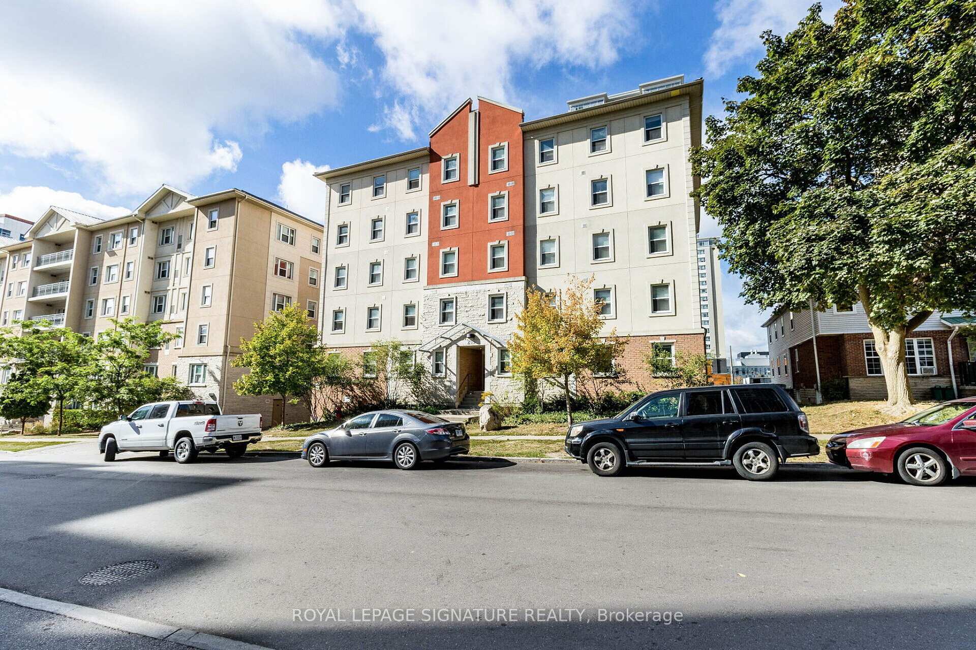 253 Lester Street 203, Waterloo — photo 4 of 5