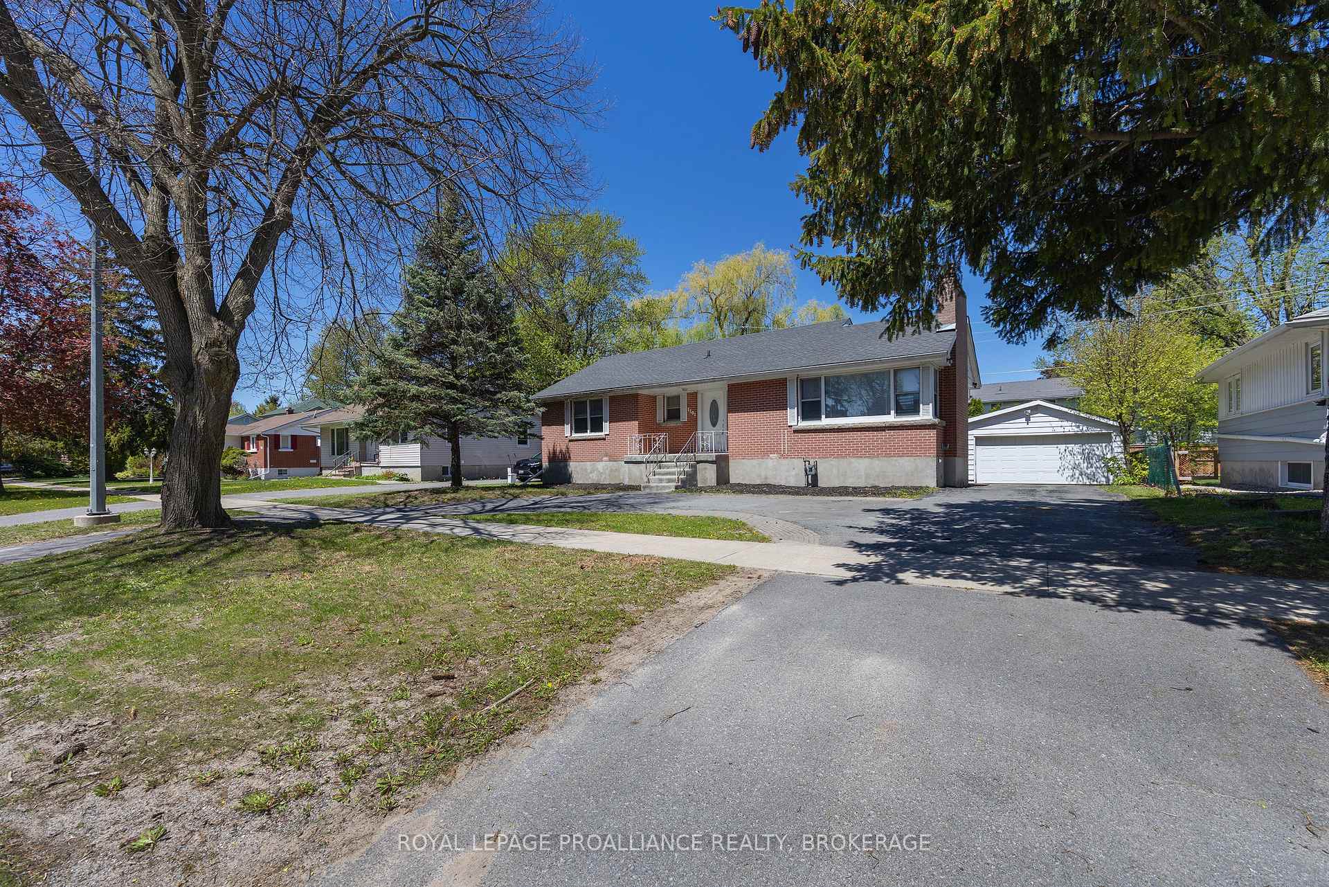 1101 Johnson Street, Kingston — photo 3 of 5