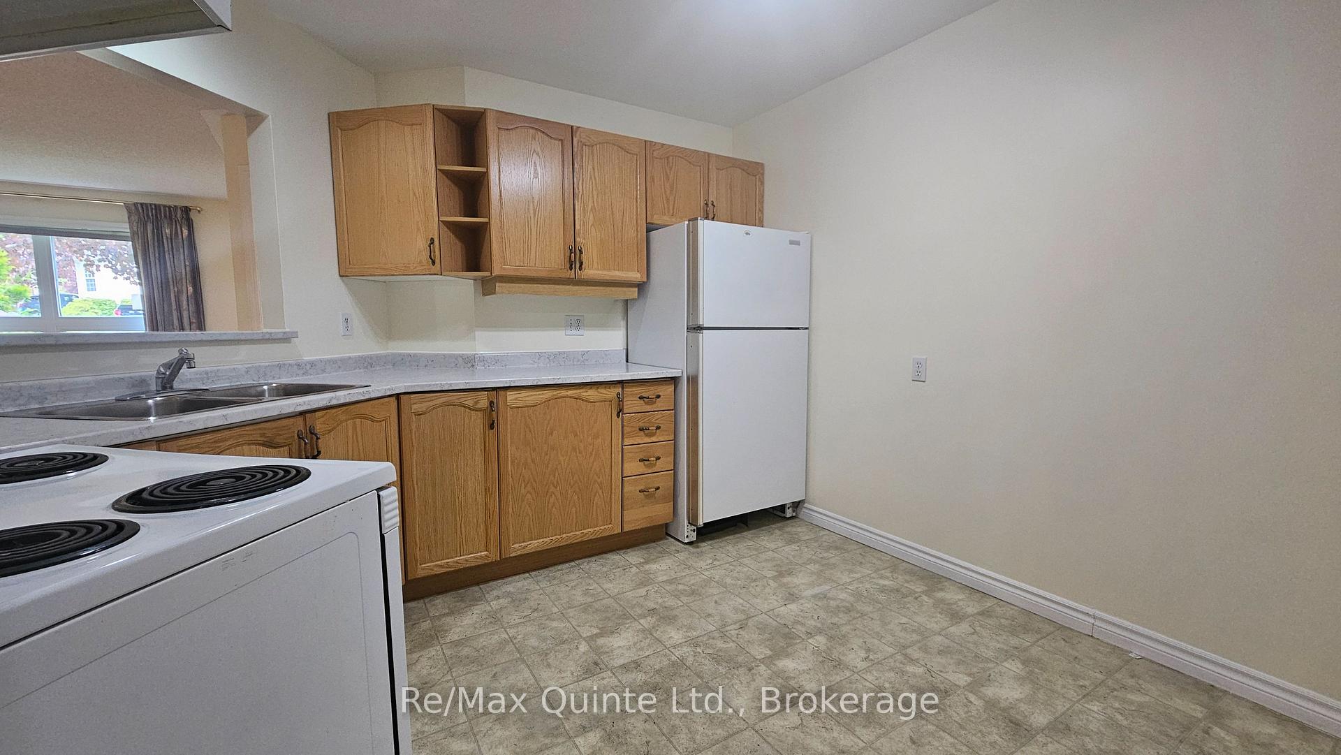 1171 Millwood Avenue 4, Brockville — photo 4 of 5