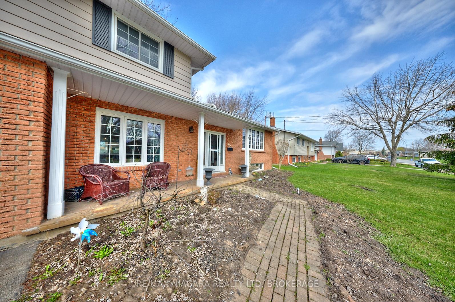 953 Grandview Road, Fort Erie, ON L2A 5R4 — Fort Erie, Ontario