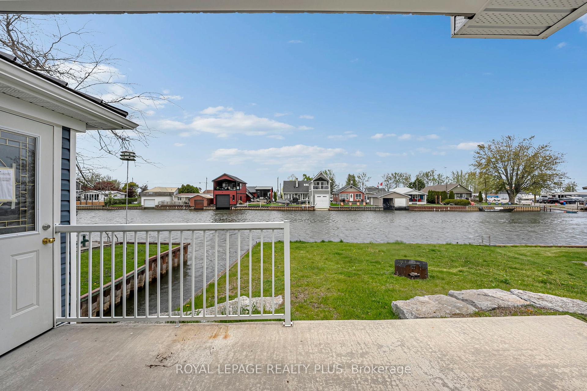 36 Dickinson Avenue, Norfolk — photo 4 of 5