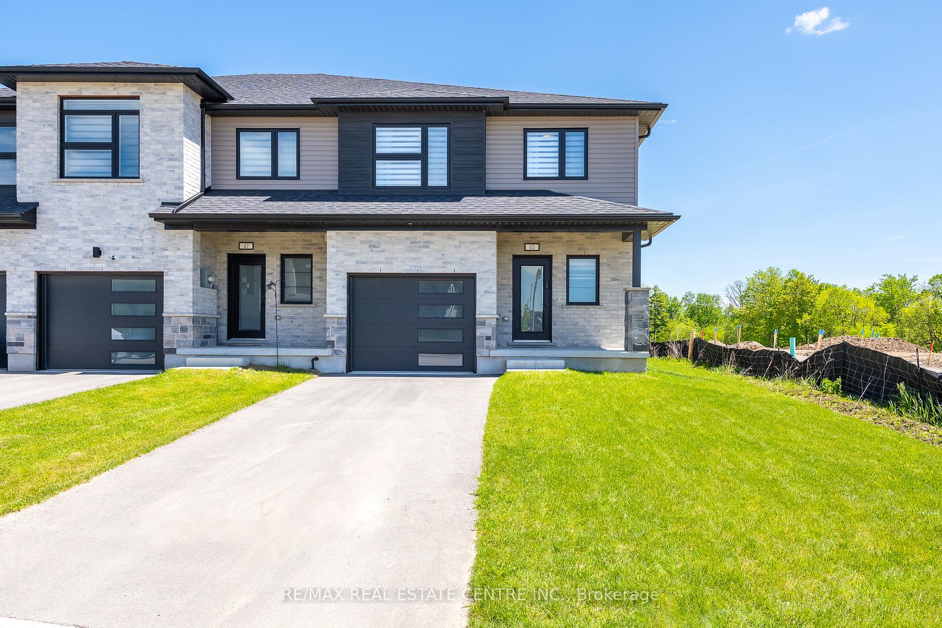 45 Bastien Street, Cambridge, ON N1R 5S2 — Cambridge, Ontario