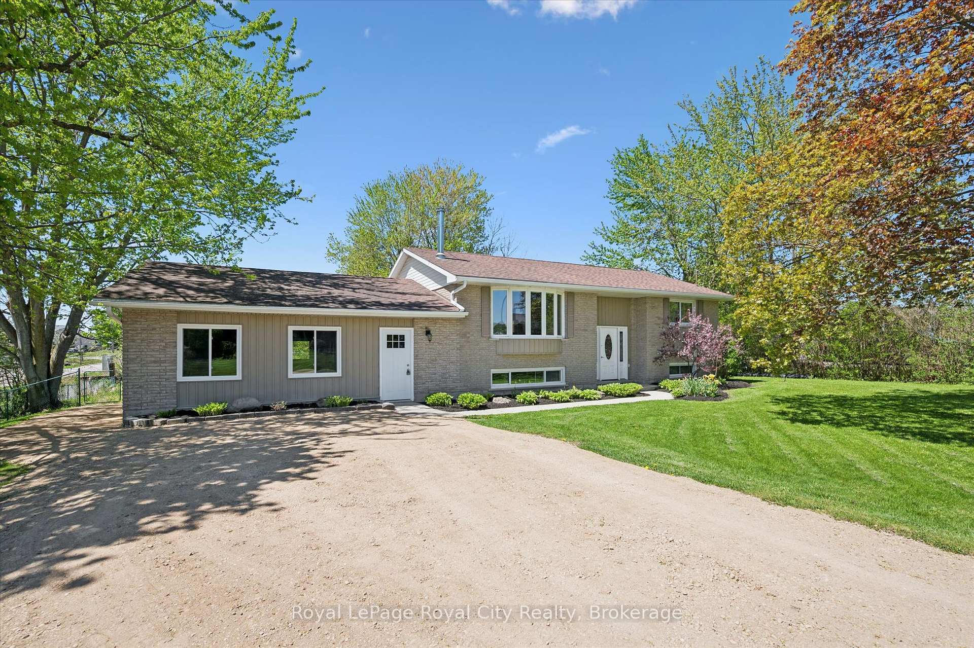 4 Macdonald Street, Centre Wellington, ON N0B 1S0 — Centre Wellington, Ontario