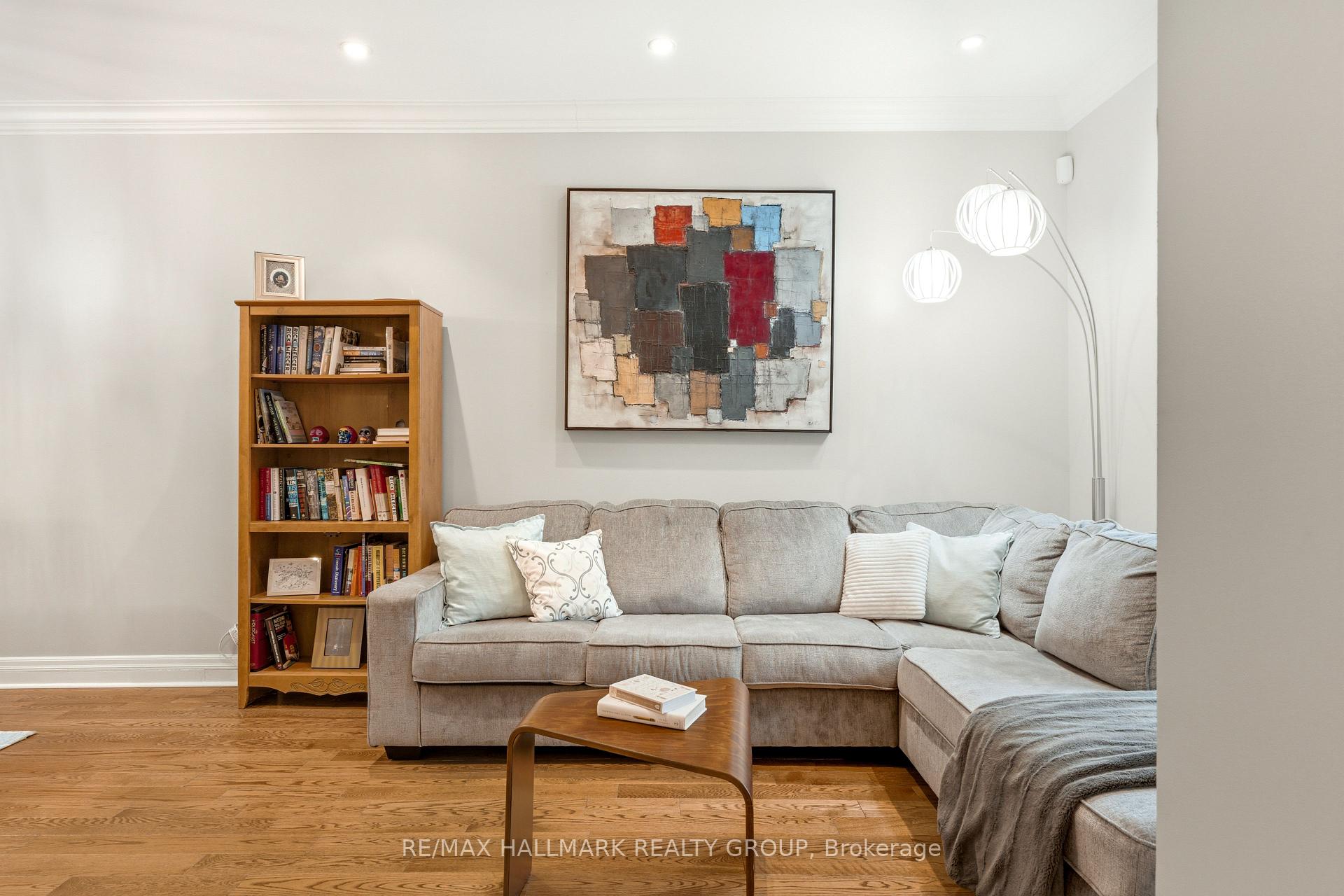 417 Daly Avenue, Lower Town - Sandy Hill — photo 5 of 5