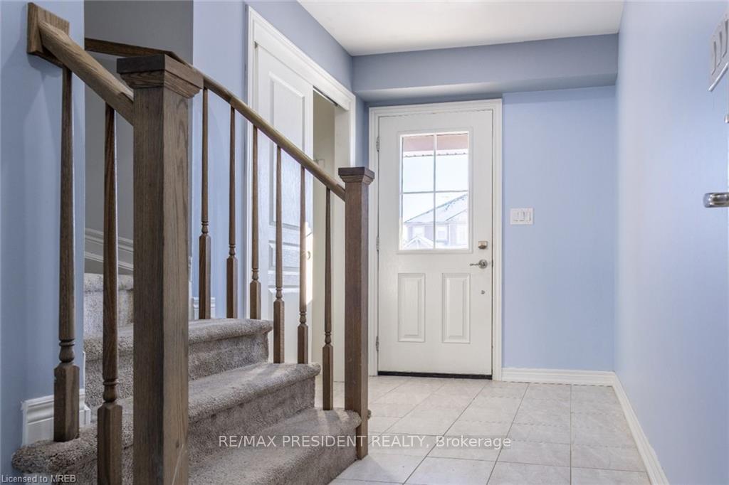 80 Monarch Street, Welland — photo 2 of 5