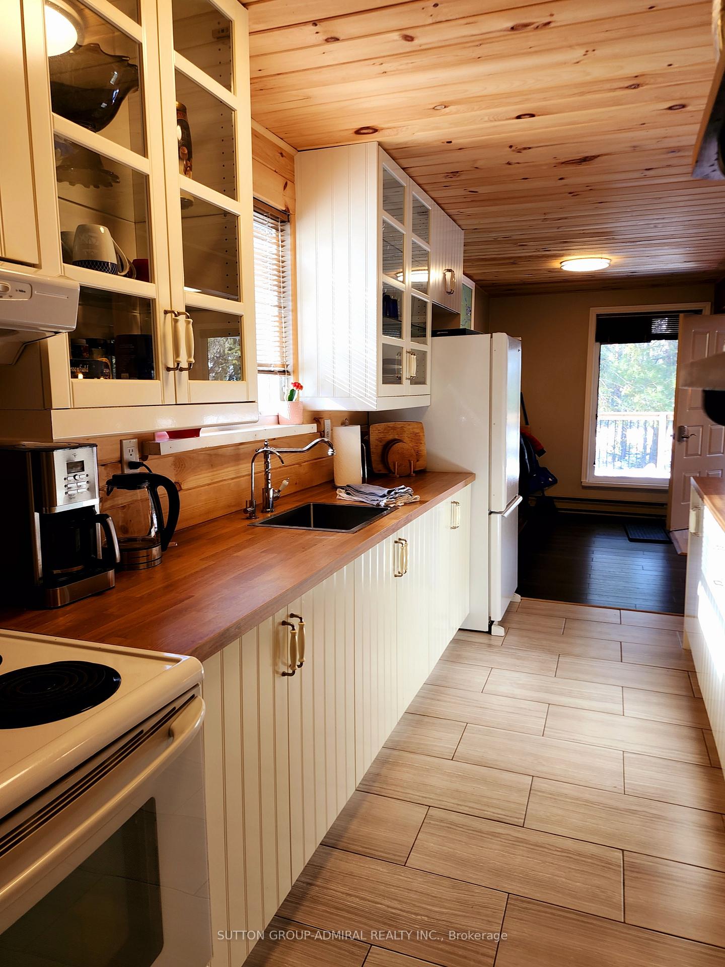 525 Waltonian Drive, Nipissing — photo 4 of 5