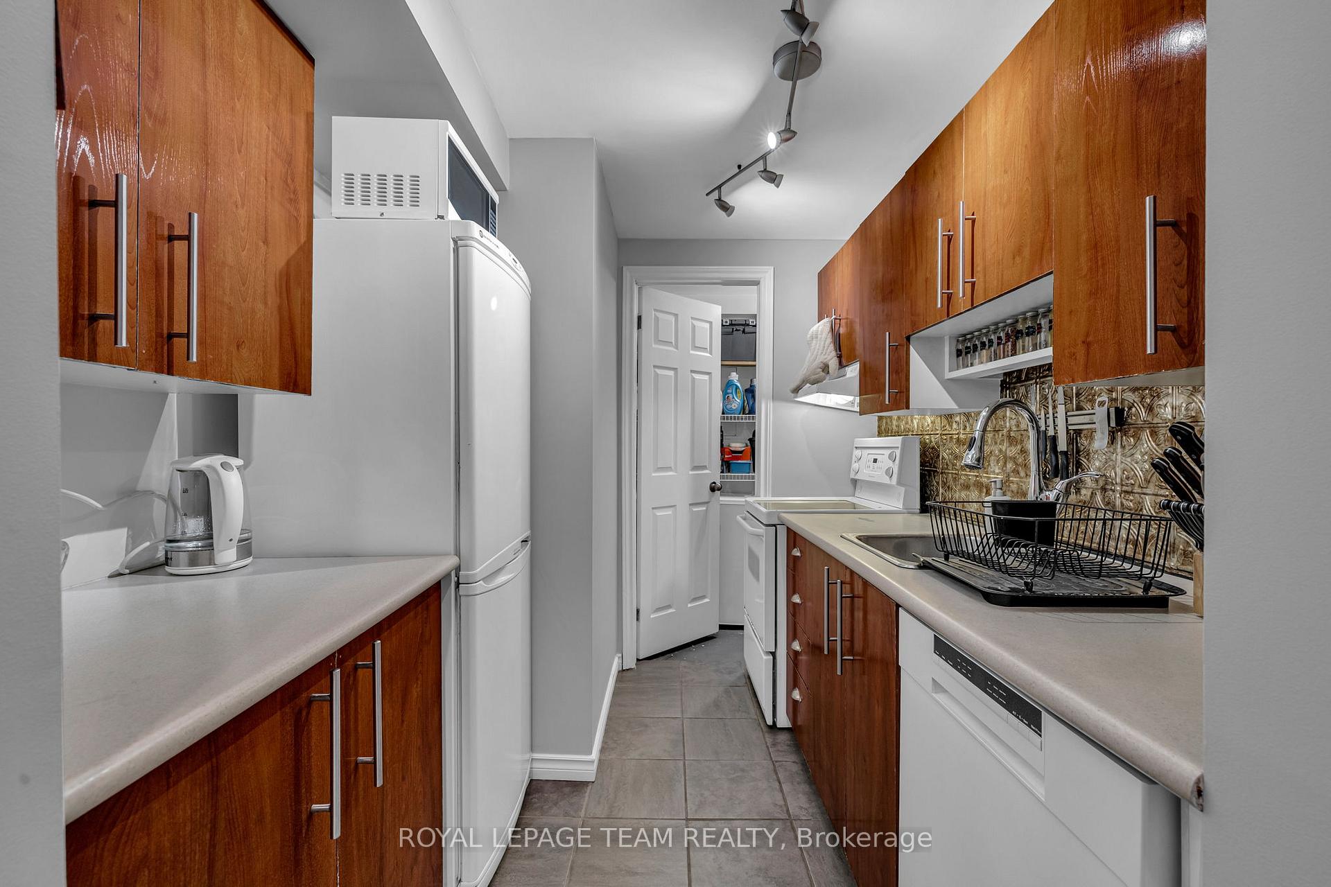 513 KING EDWARD Avenue 1, Lower Town - Sandy Hill — photo 5 of 5