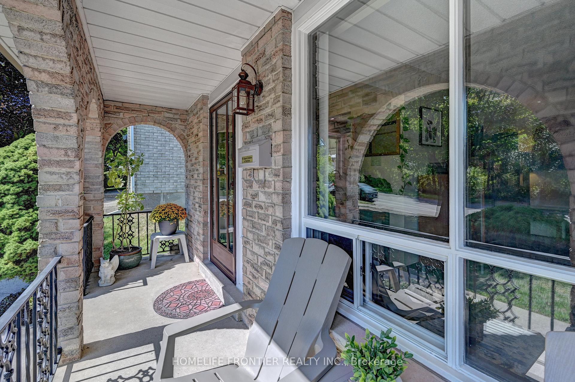 121 Forest Road, Brantford — photo 3 of 5