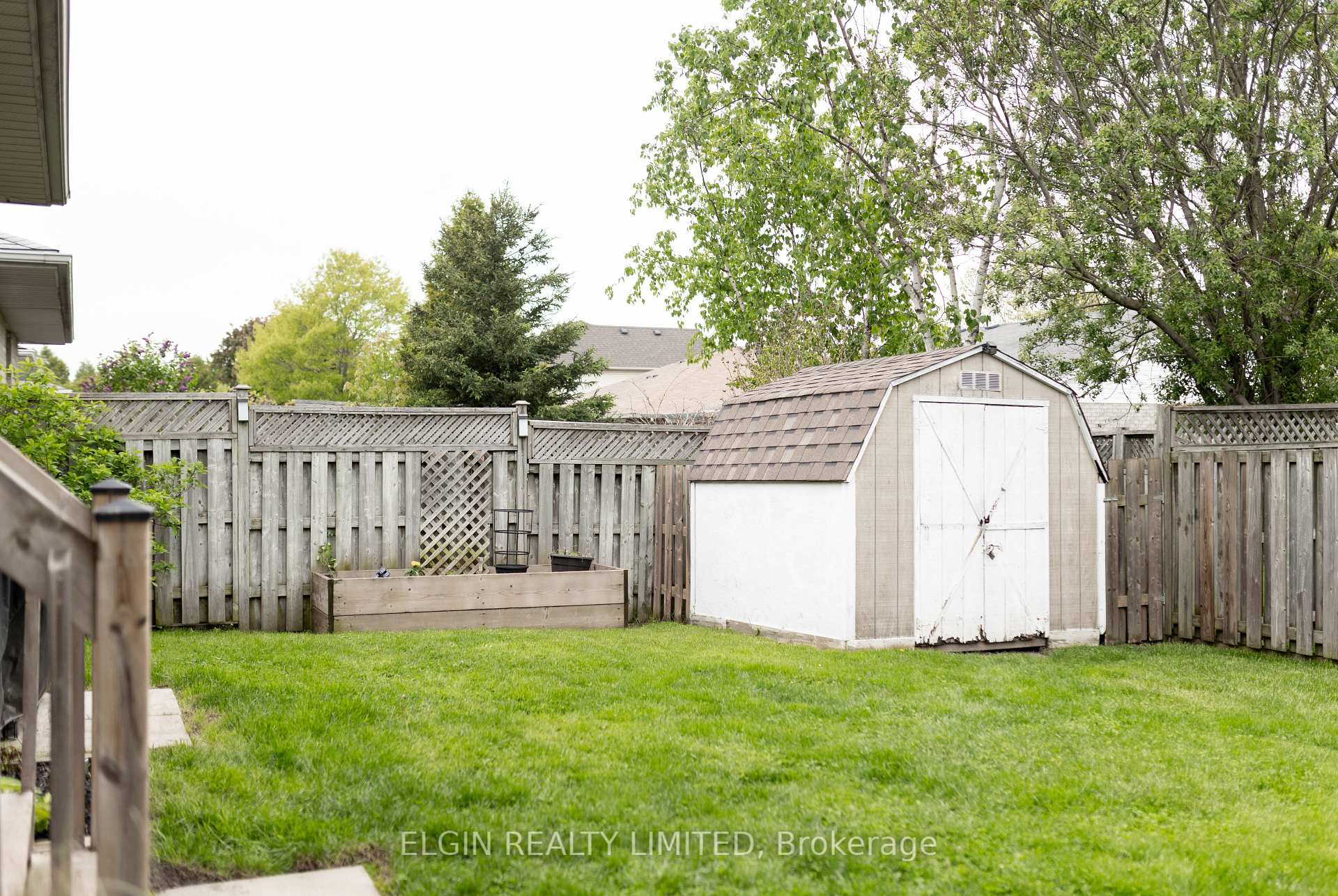 629 HIghview Drive, St. Thomas — photo 3 of 5