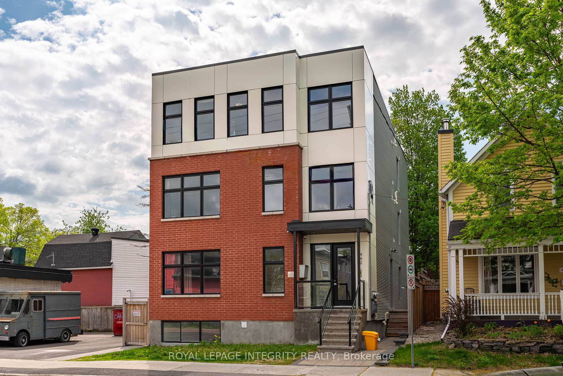 442 SUNNYSIDE Avenue, Glebe - Ottawa East and Area, ON K1S 0S9 — Glebe - Ottawa East and Area, Ontario