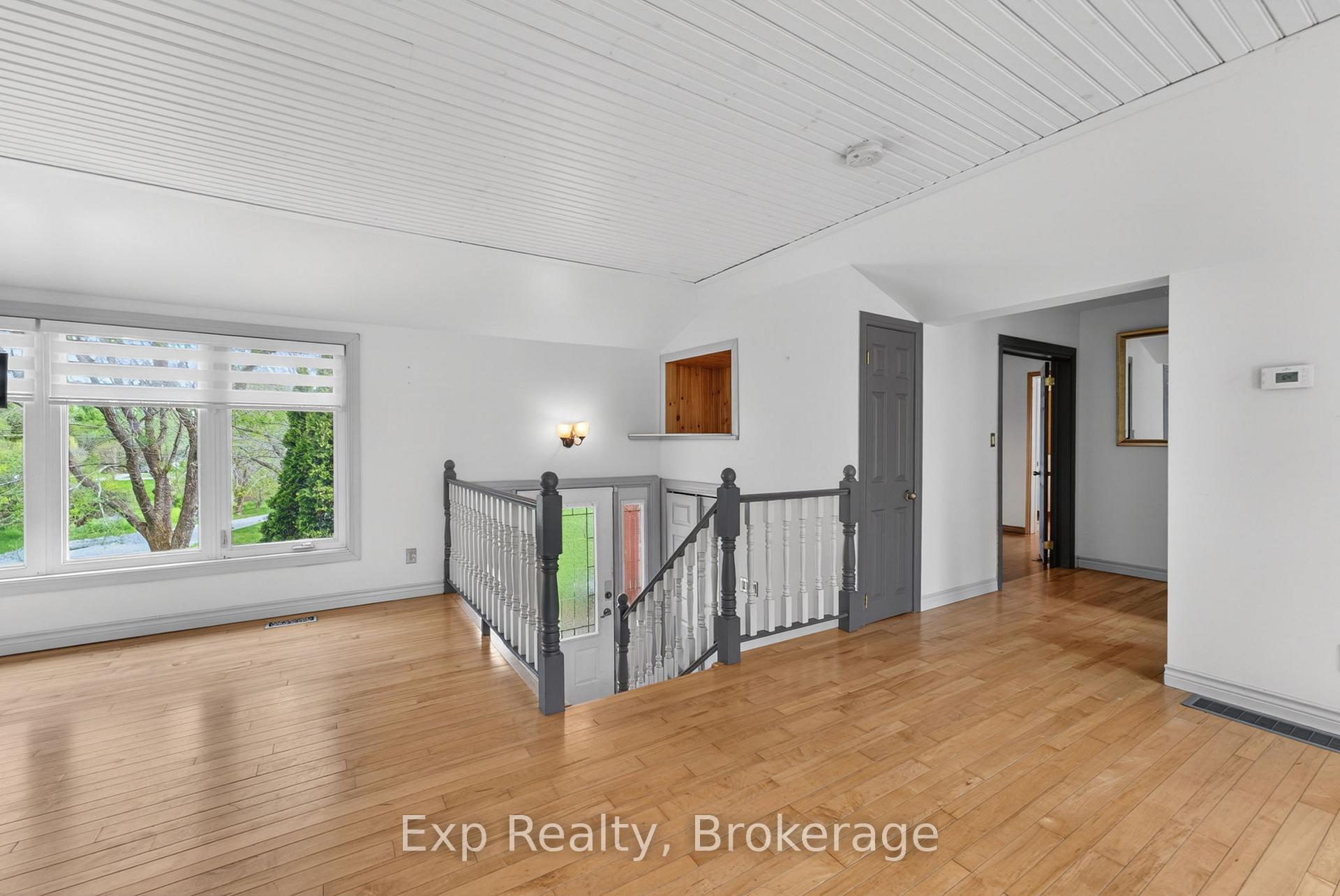 1207 Shannon Road, Prince Edward County — photo 3 of 5