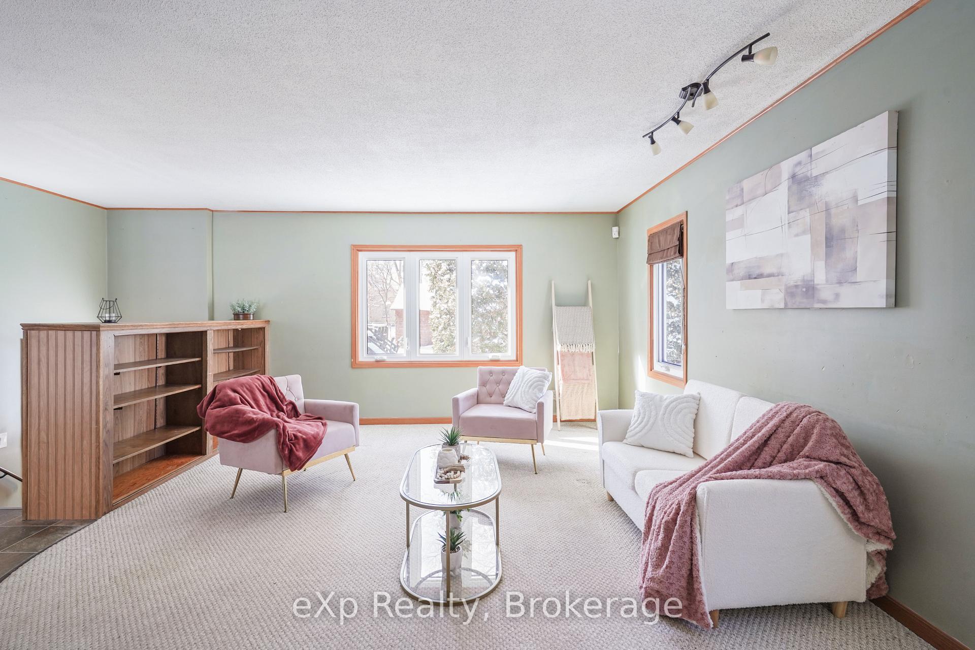 78 Victoria Avenue E, South Huron — photo 5 of 5